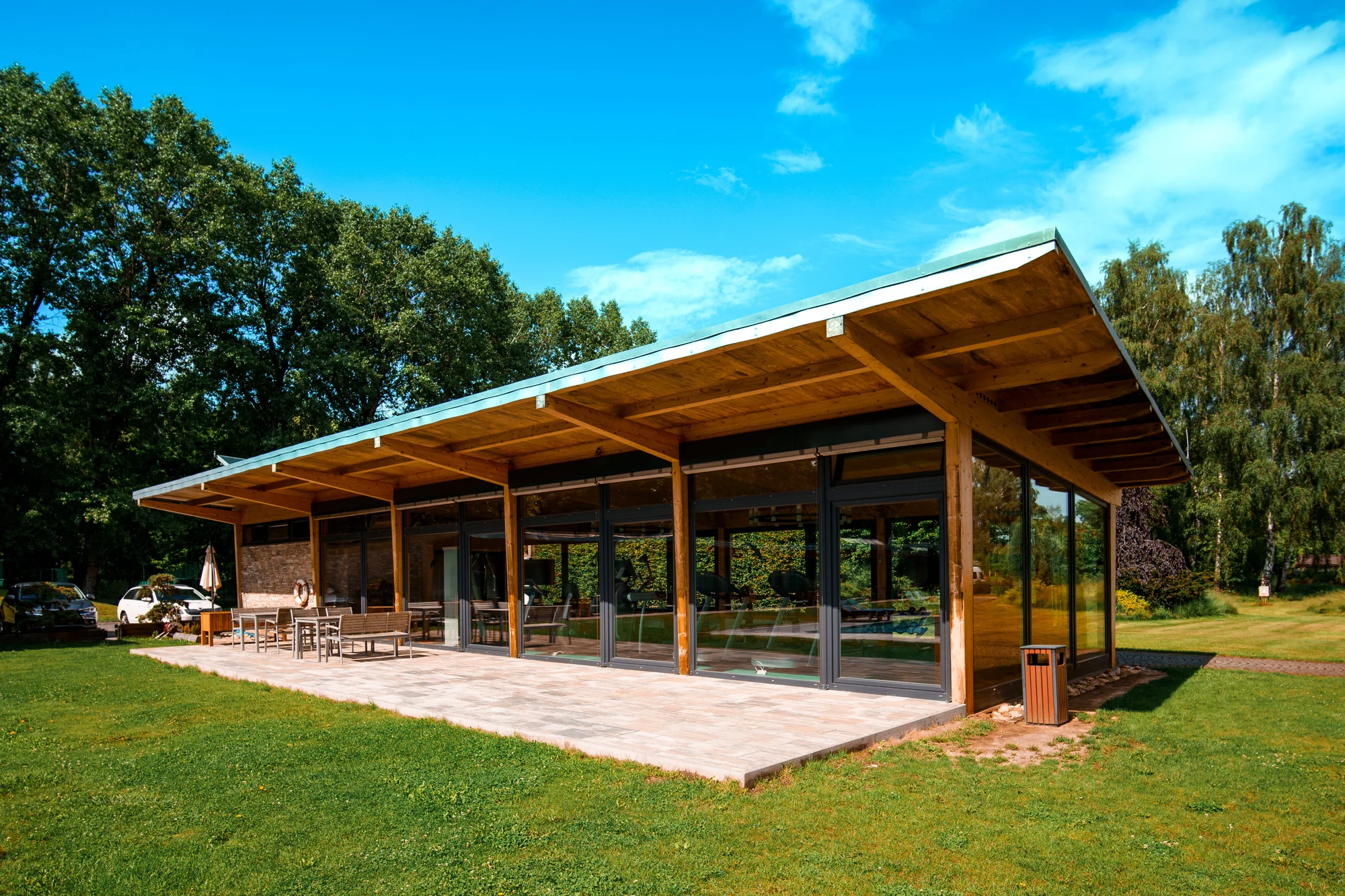 Luxusní přírodní resort: tyrolská sauna, skvělé snídaně, možnost chaletu s vířivkou