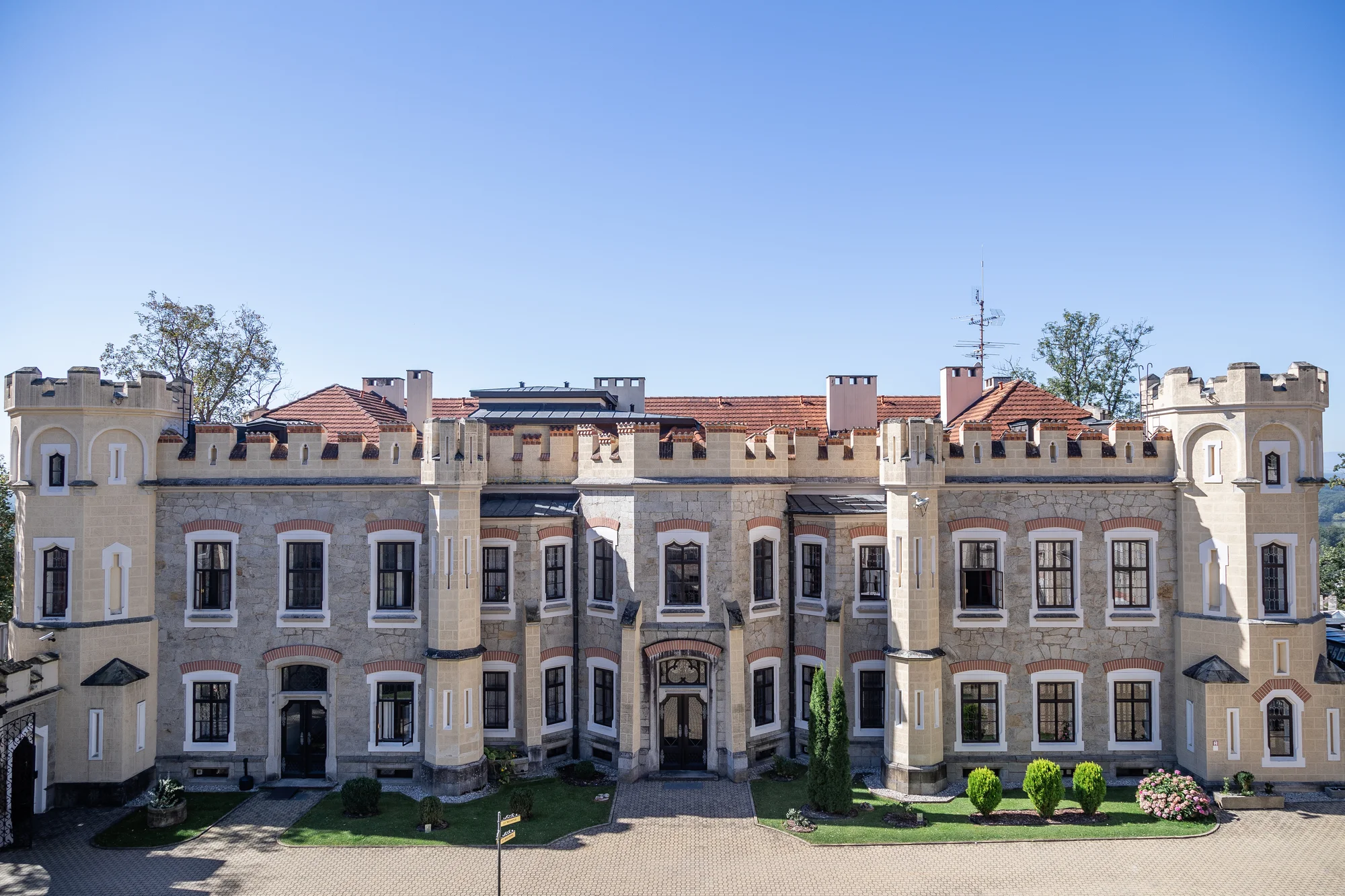 Romantika v Hluboké nad Vltavou: 4* zámecký hotel, luxusní wellness i jídlo