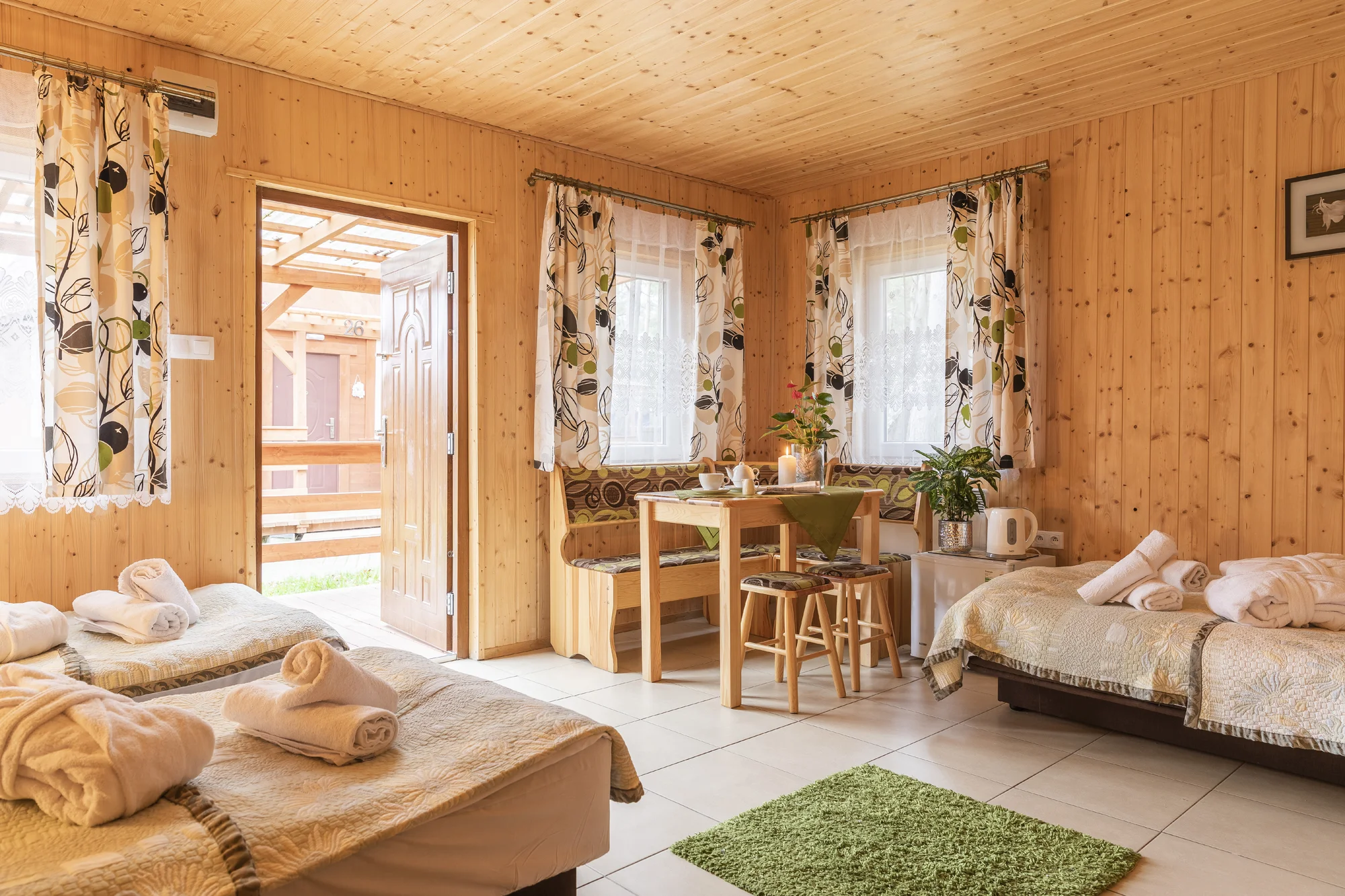 Hotel či domek u Baltu a jezera Bukowo: neomezený wellness, polopenze nebo snídaně