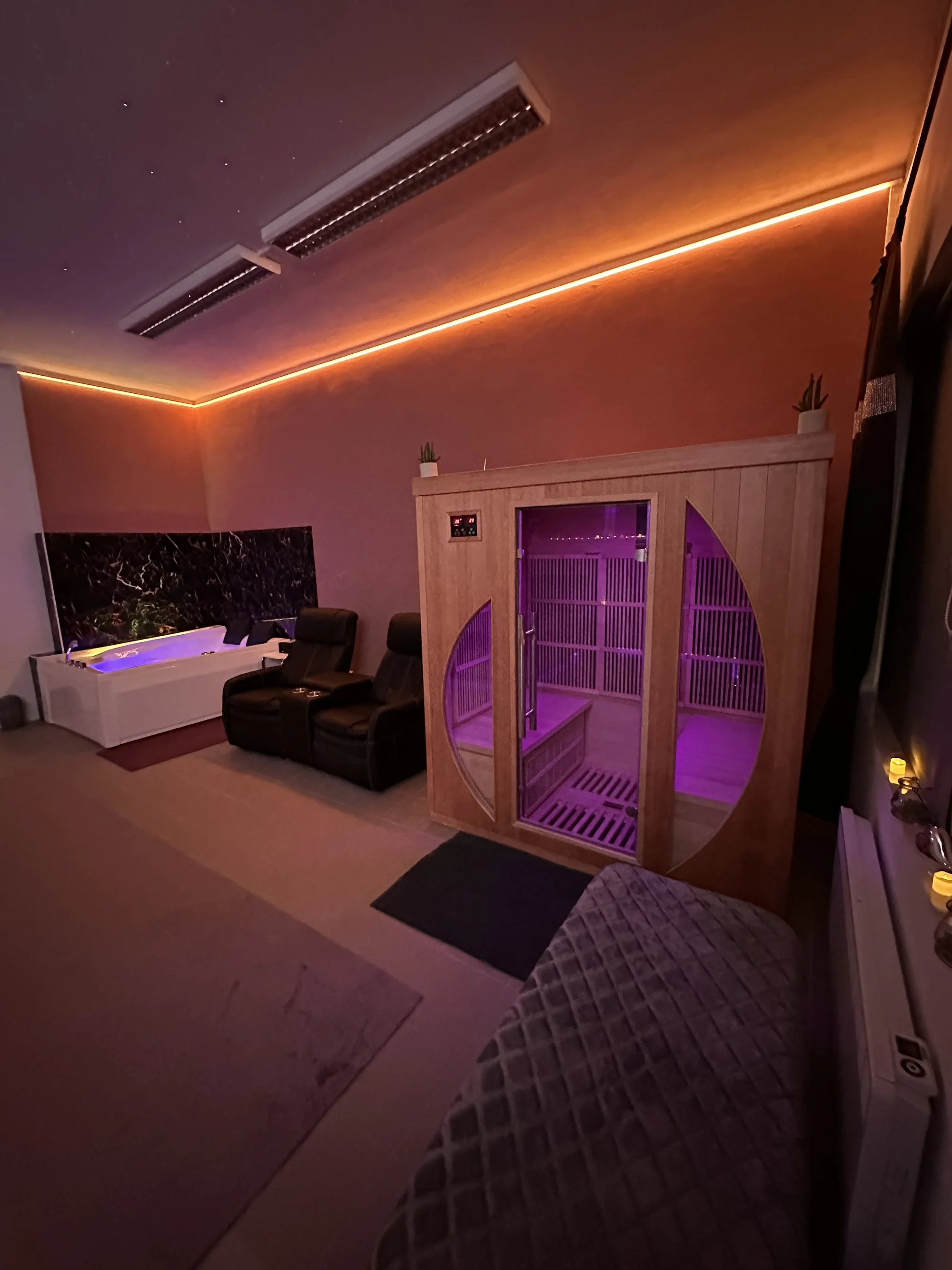 180 min. privátního wellness vč. občerstvení a minibaru pro 2 osoby