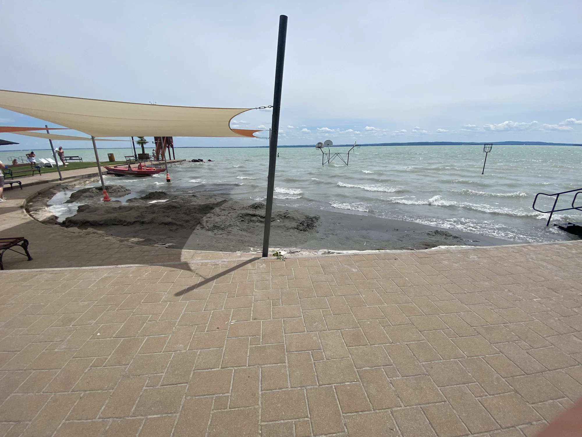 4* hotel u Balatonu se snídaní či polopenzí, bazénem a 2 dětmi do 5,9 let zdarma