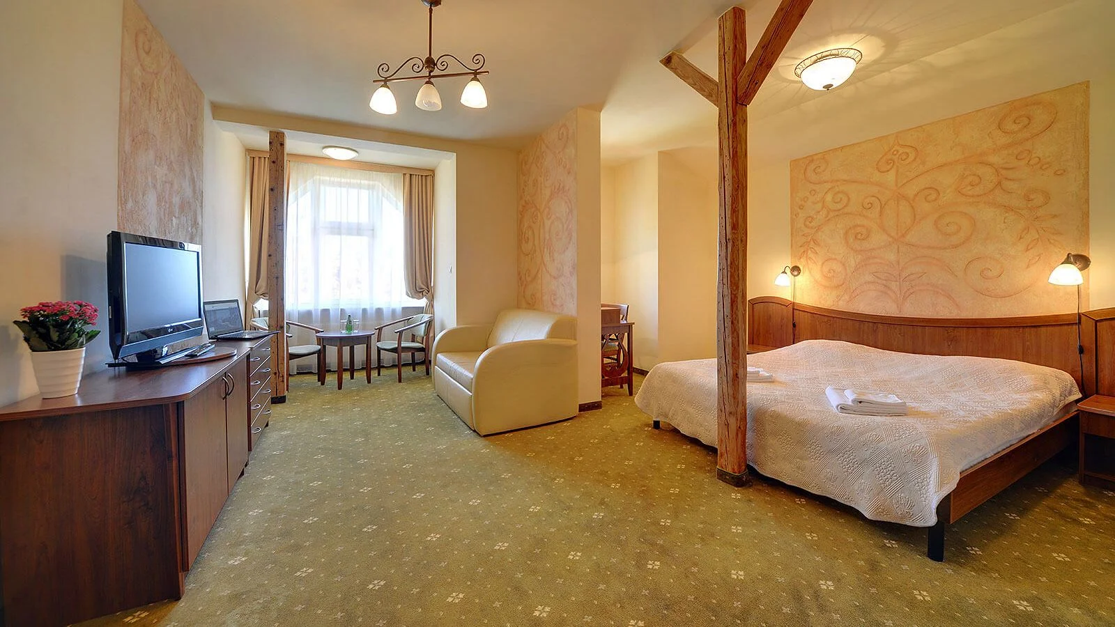 Pobyt v Karpaczi: hotel hned u známého kostela Wang, snídaně či polopenze a wellness