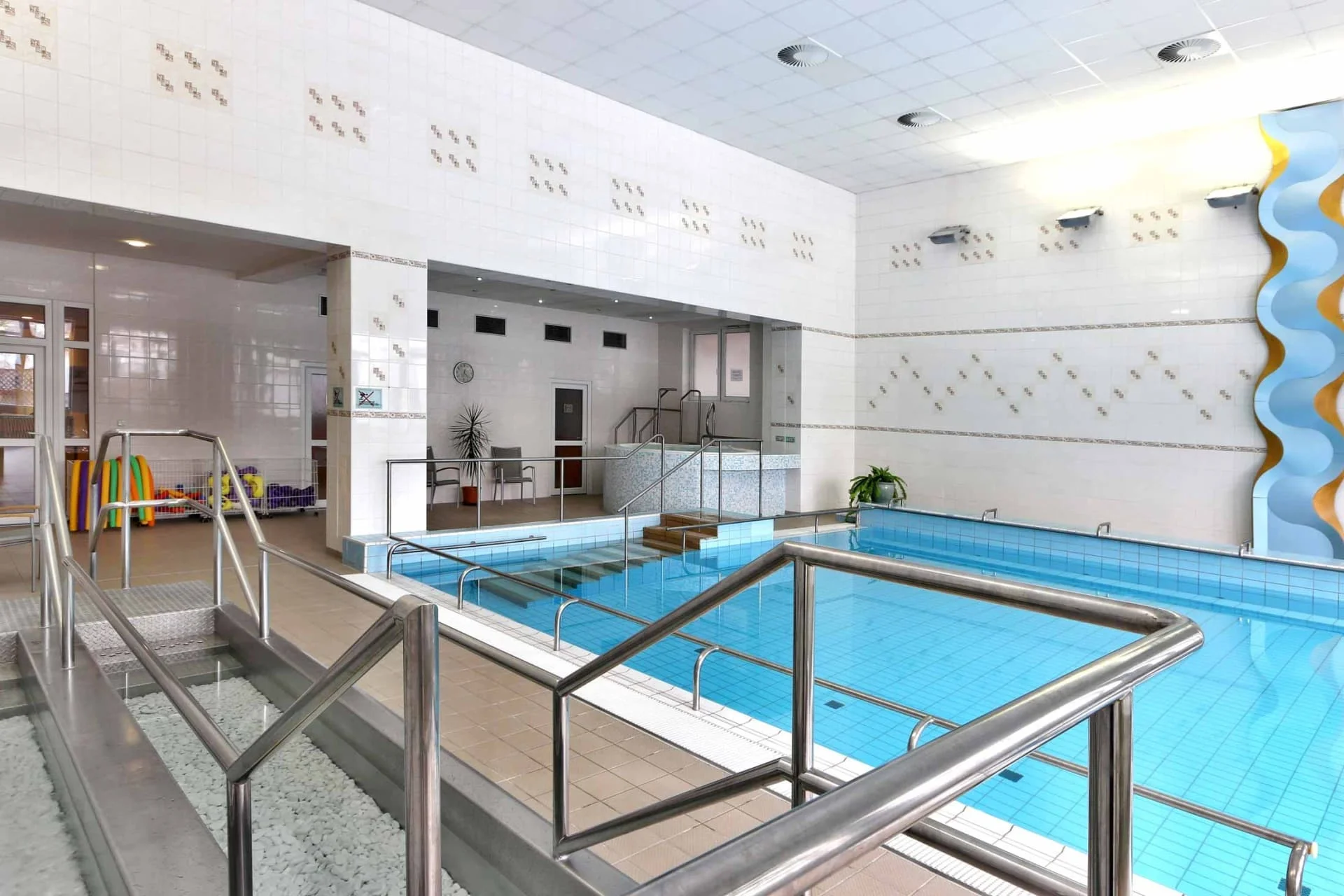 Vstup do aquacentra na 1,5 hod. pro děti i dospělé: wellness, bazén i tobogán