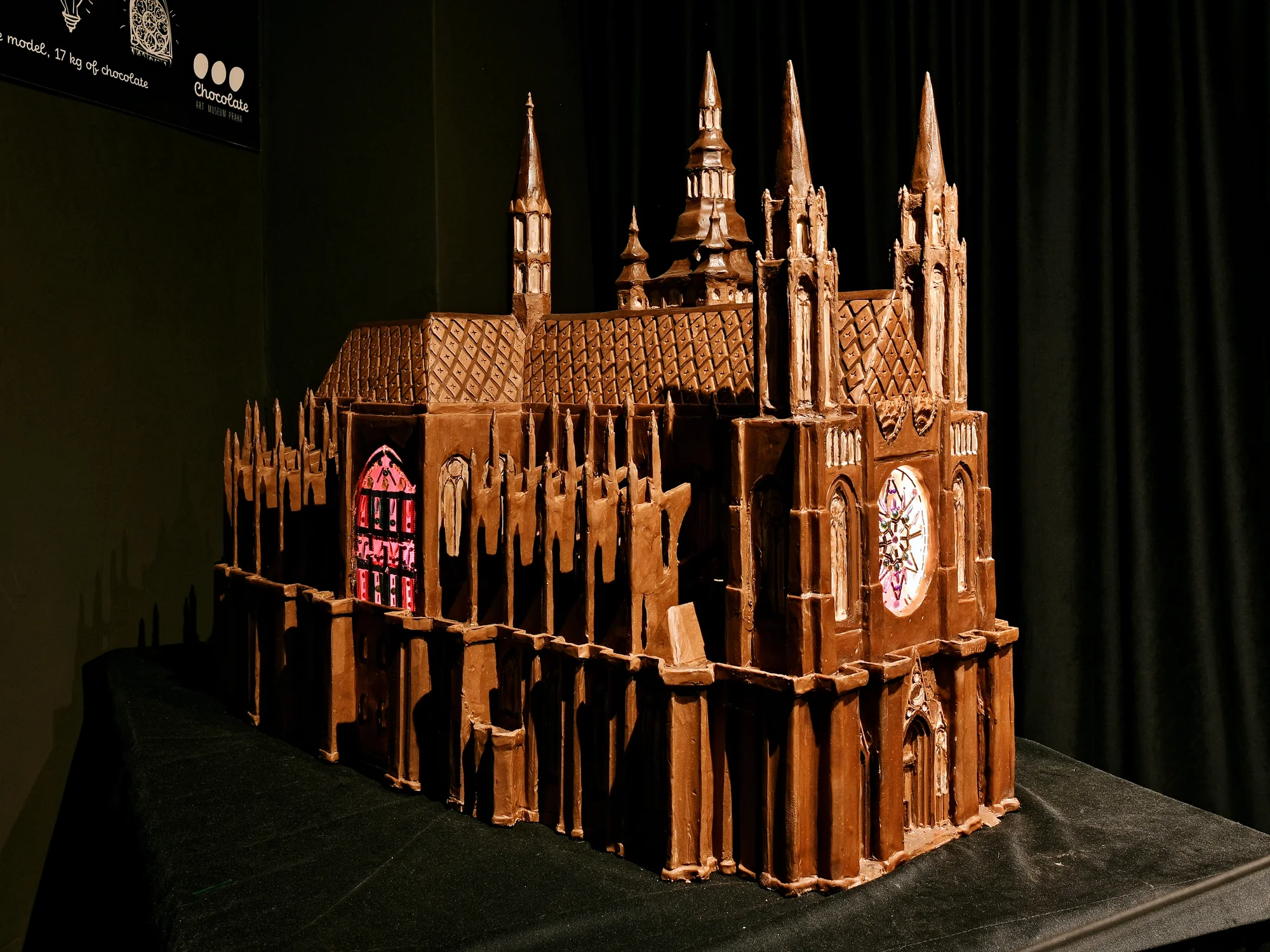 Vstup do Chocolate Art Museum i výroba pralinek a lízátek: dospělý, dítě i rodina