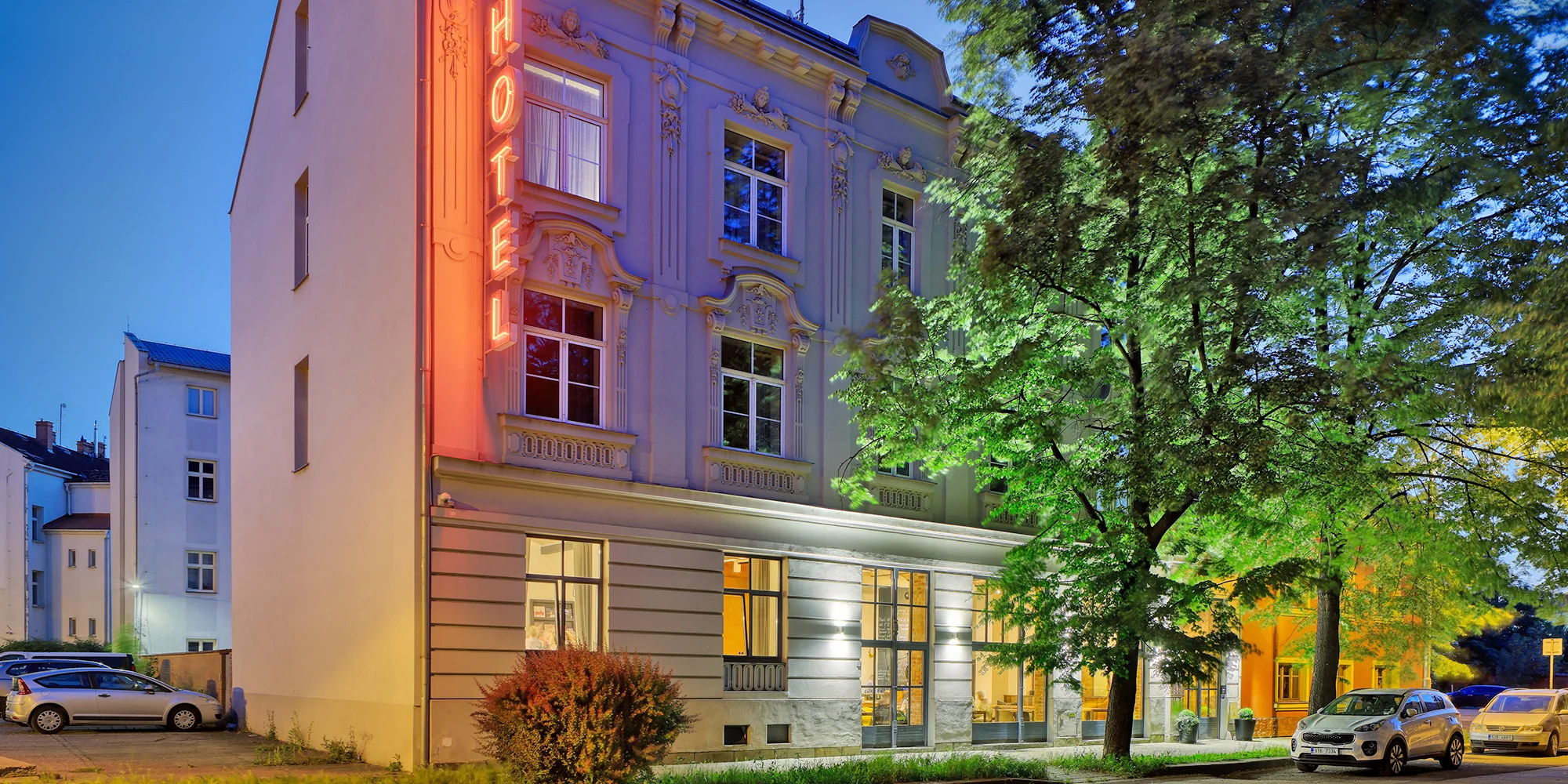Otevřený voucher na cokoli z nabídky Hotel City City a Loft Restaurant: 500–5 000 Kč