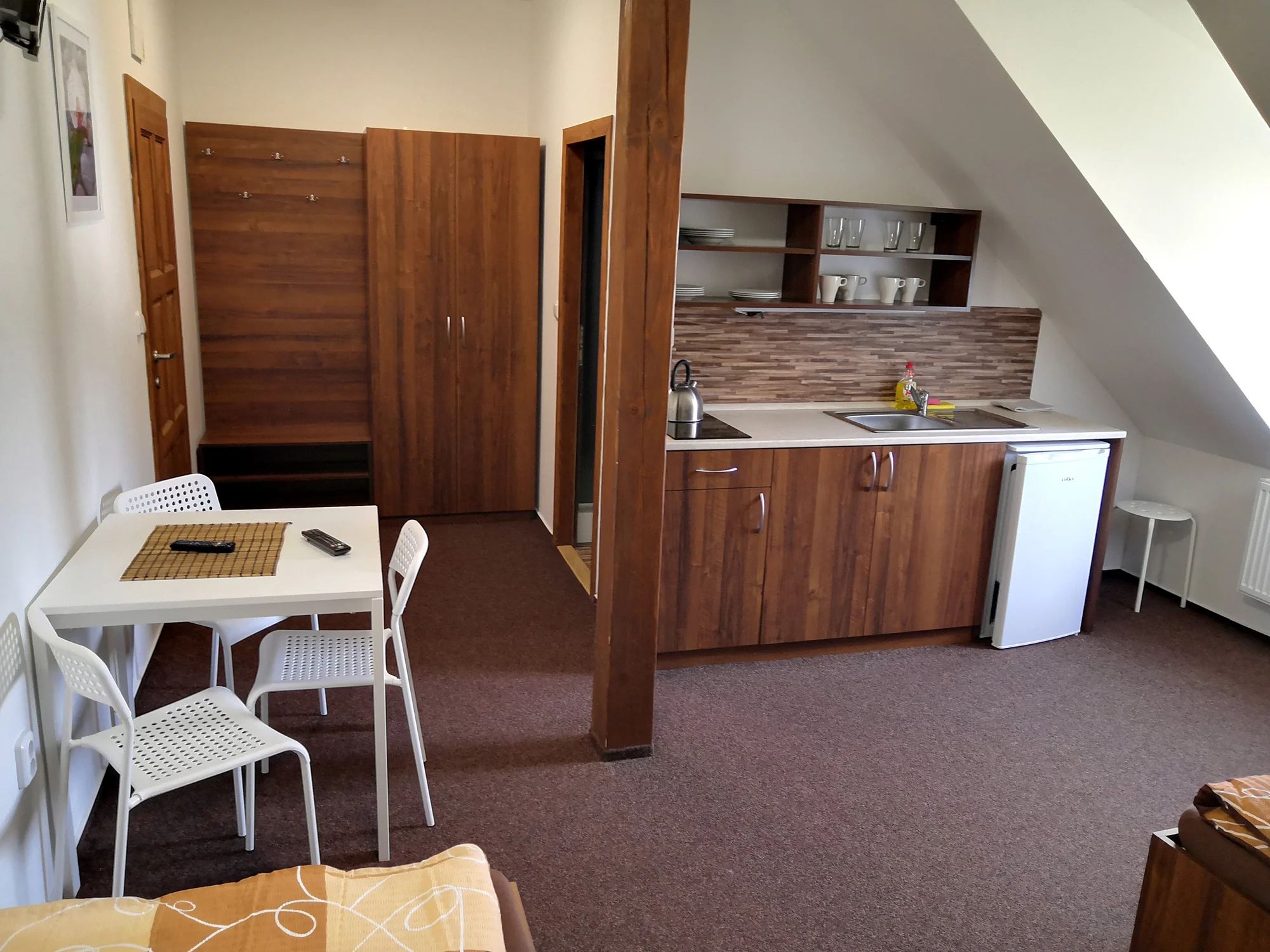 Apartmány na horské chatě v Jeseníkách vč. domácí stravy a neomezeného wellness s bazénem