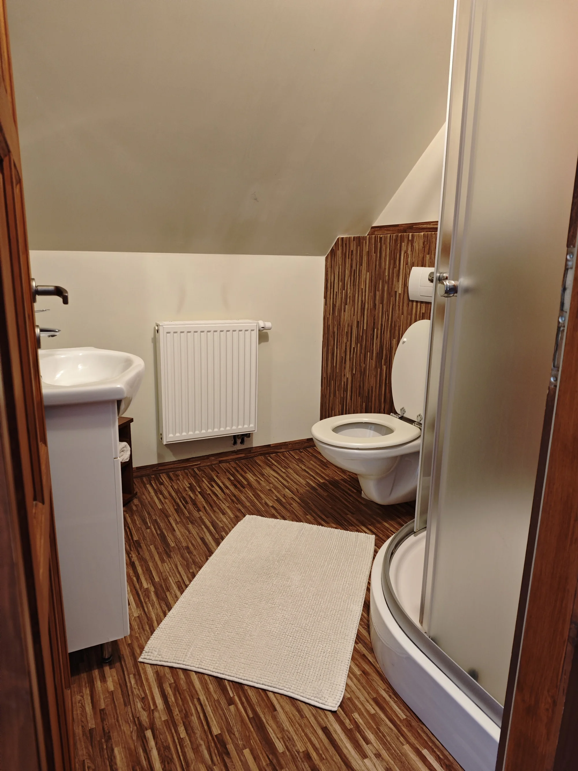 Apartmány na horské chatě v Jeseníkách vč. domácí stravy a neomezeného wellness s bazénem