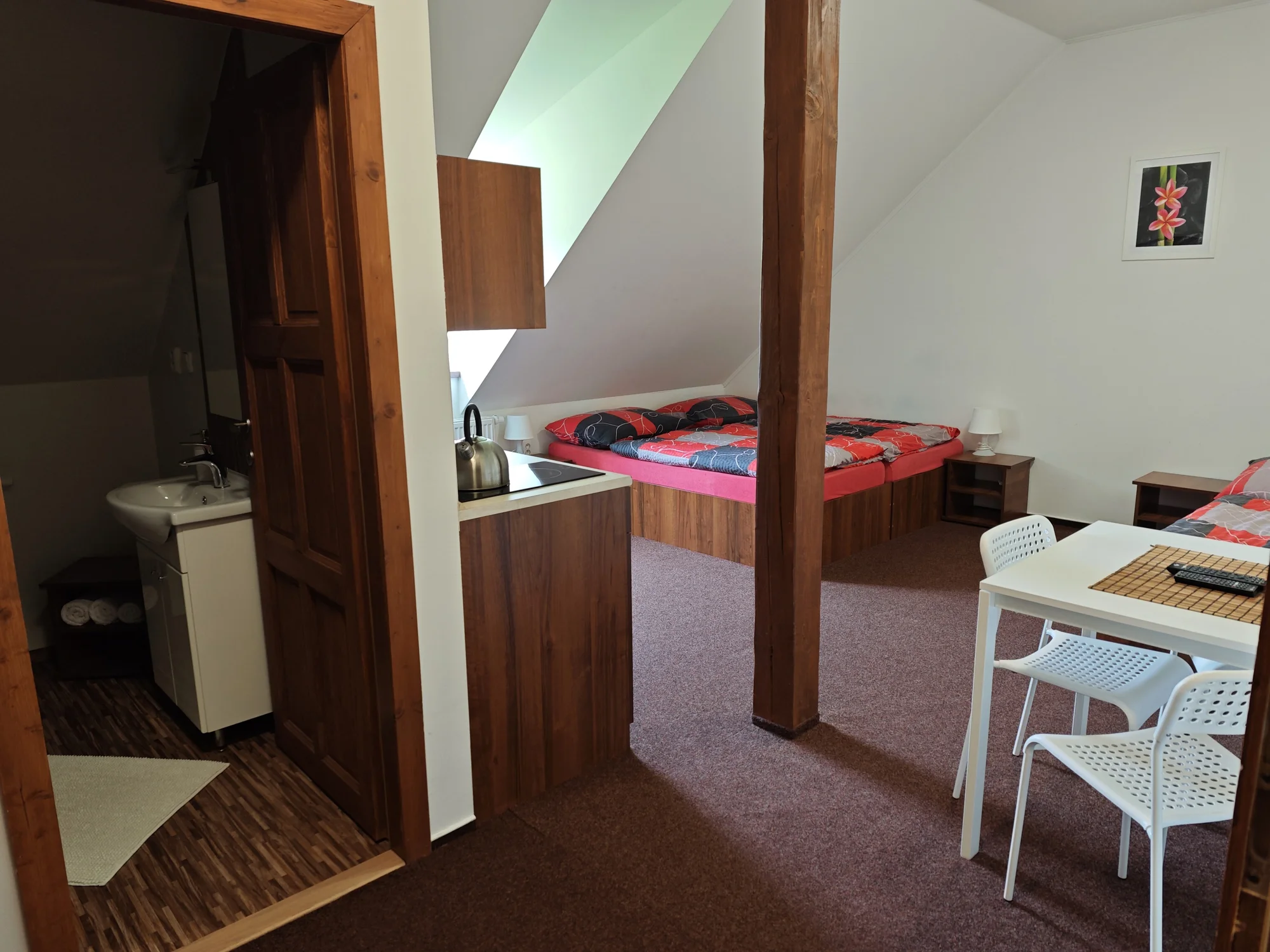 Apartmány na horské chatě v Jeseníkách vč. domácí stravy a neomezeného wellness s bazénem