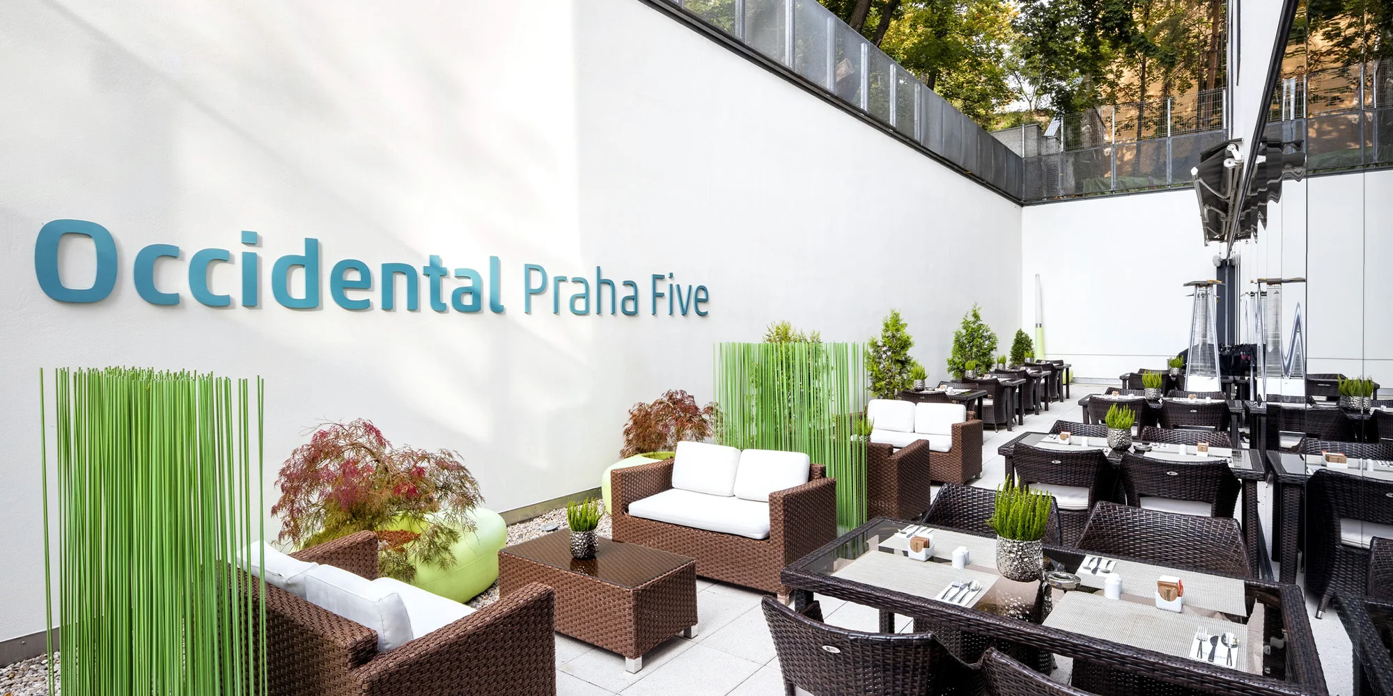Pobyt v luxusním 4* hotelu v Praze pro pár i rodinu: snídaně, polopenze, sauna, fitness