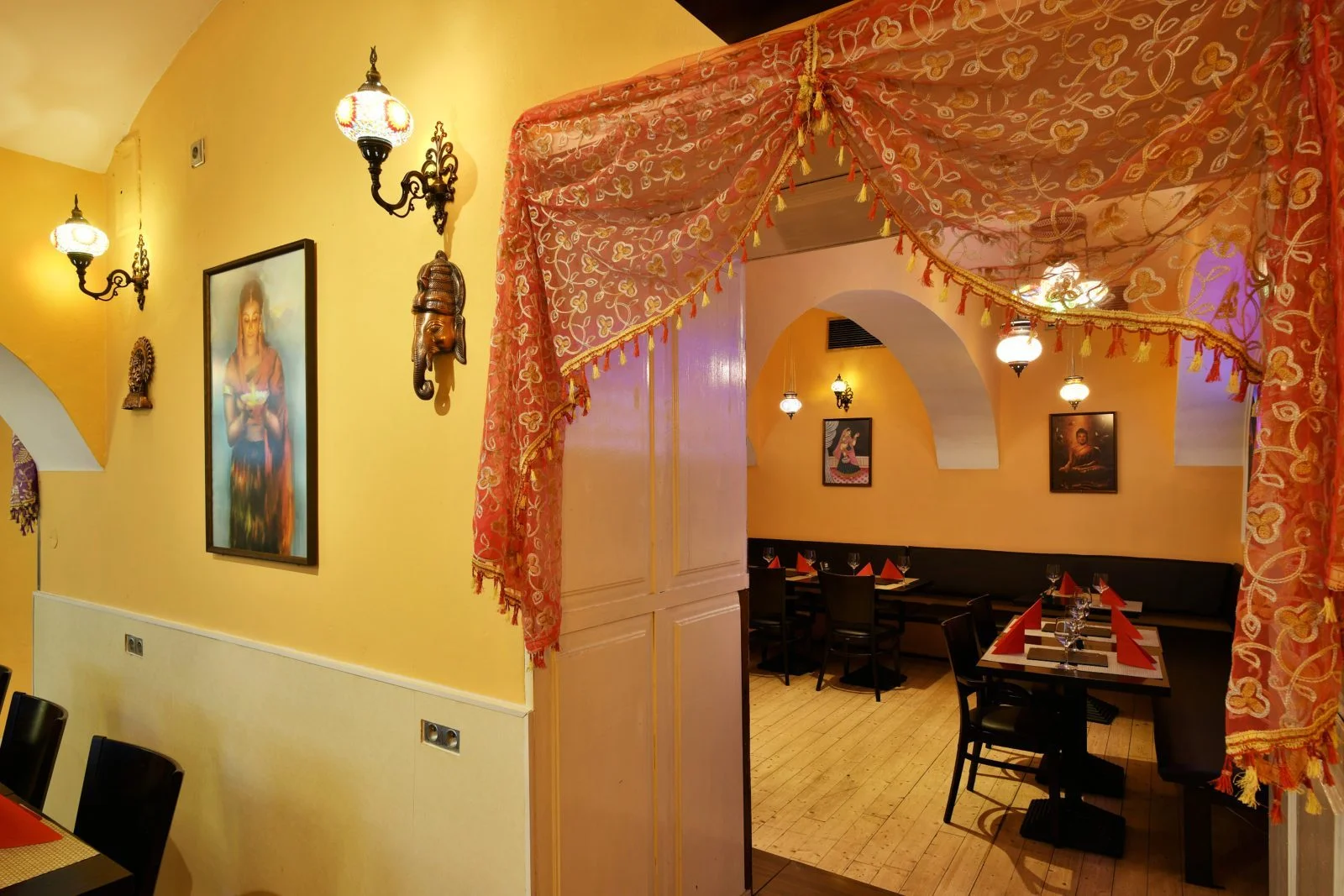 Vůně Indie: otevřené vouchery v hodnotě 500, 750, 1000 a 1500 Kč do restaurace Mala India