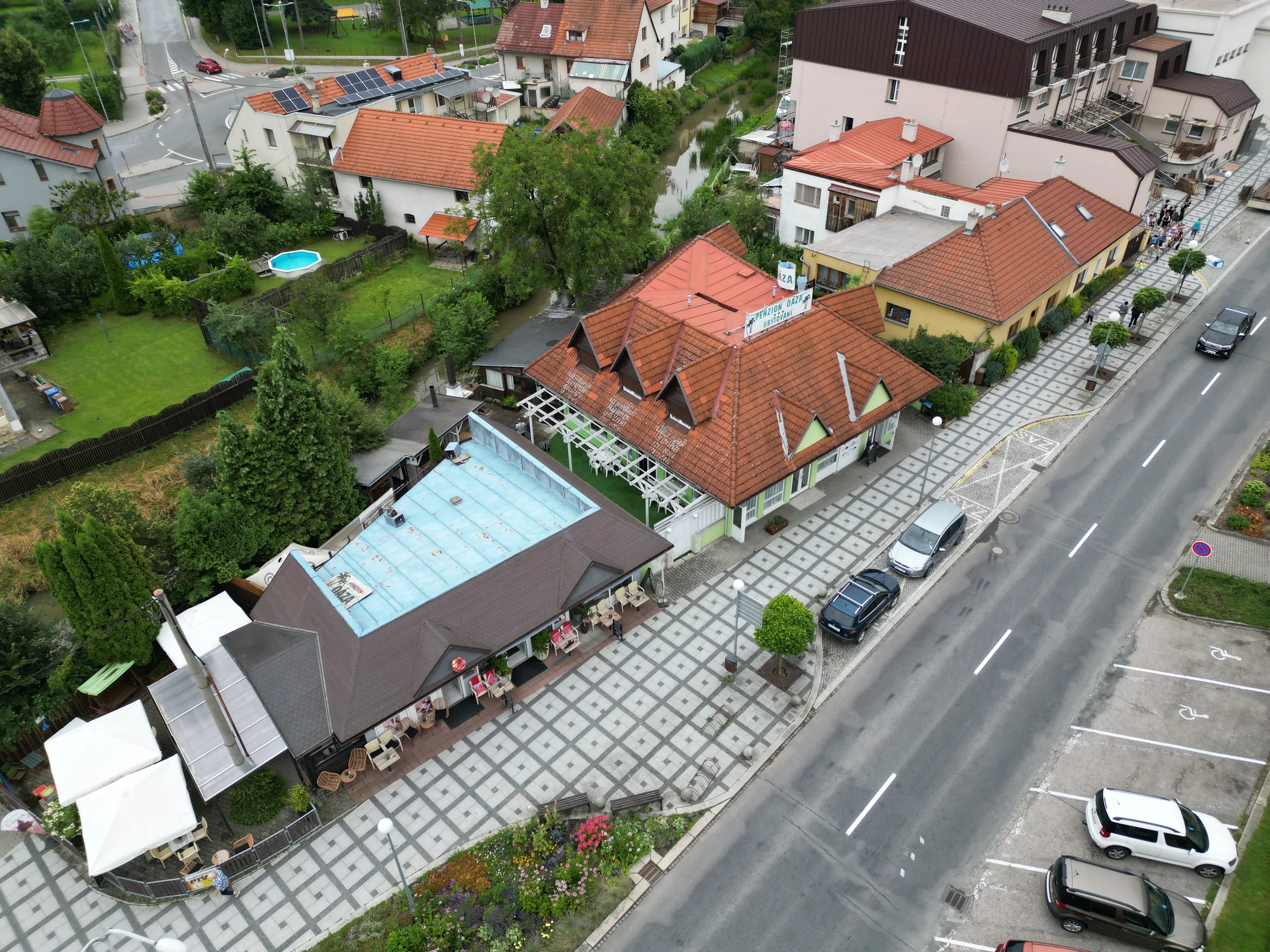 Pobyt v penzionu v Luhačovicích se snídaní i vstupem na plovárnu