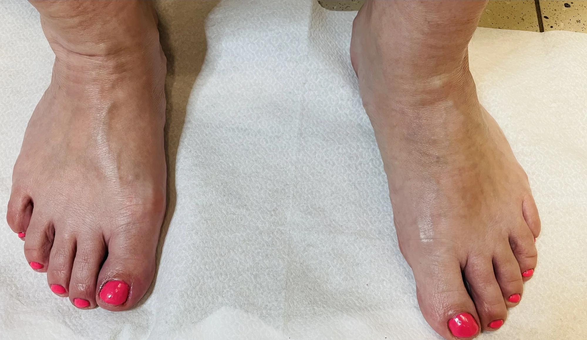 Perfektní ruce i nohy: spa pedikúra i manikúra pro muže a ženy