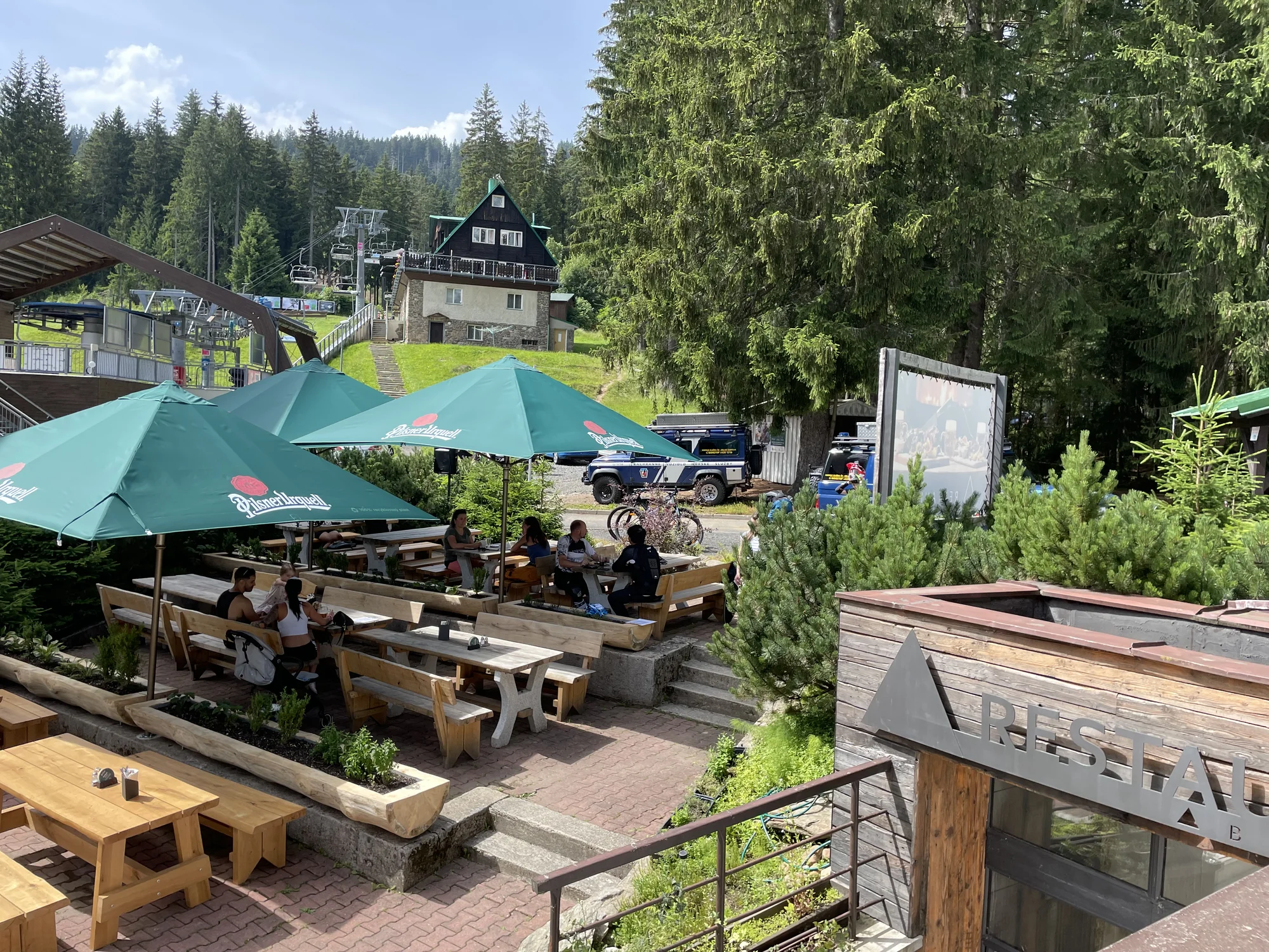 Aktivní dovolená se snídaní přímo v areálu Ski&bike Špičák