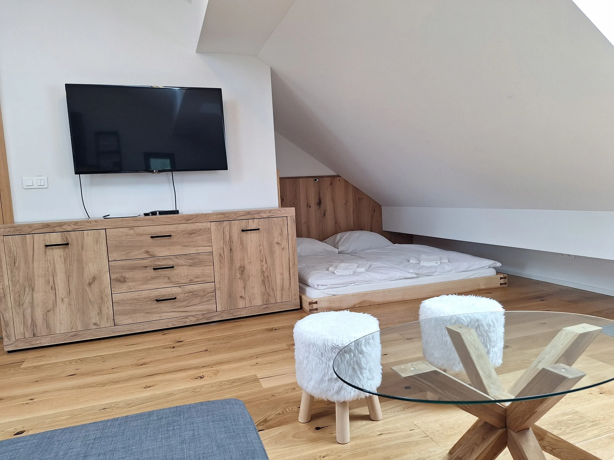 Vybavené apartmány v Janských Lázních: zapůjčení koloběžek i výjezd lanovkou