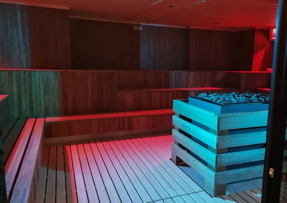 Pobyt kousek od centra Varšavy: možnost snídaní, vstup do wellness se saunami a bazénem