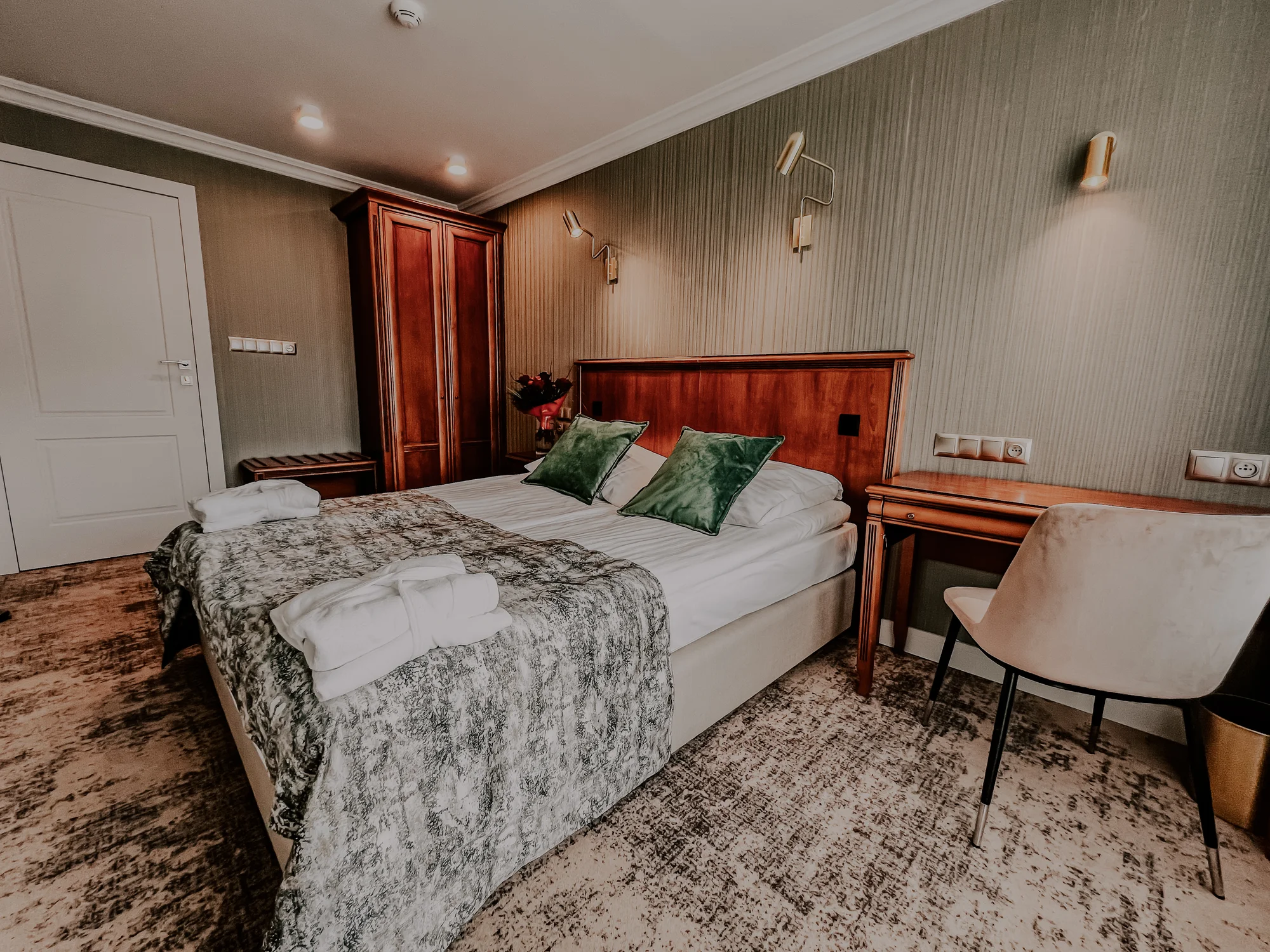 Rodinná dovolená v polských Beskydech: horský hotel s jídlem, wellness a venkovním bazénem