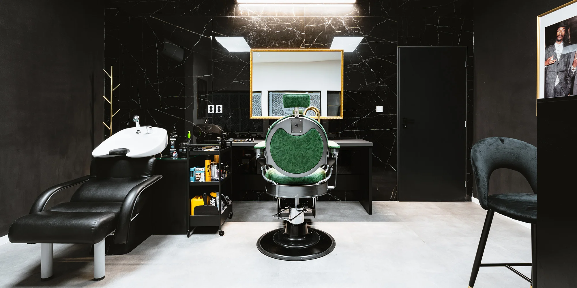 Barber péče: úprava vousů i obočí, střih vč. stylingu nebo kompletní balíček