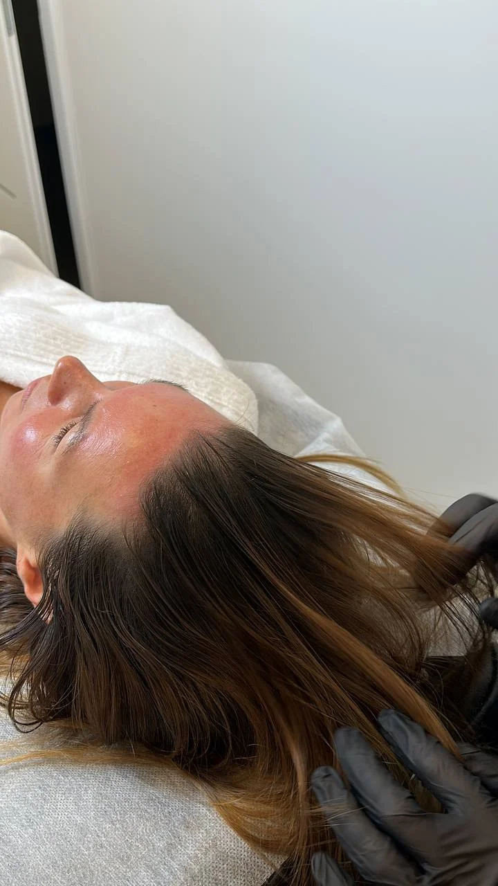 Omlazení pleti: lifting, ultrazvukové či manuální čištění, karboxyterapie, TC Plus peeling nebo mezoterapie