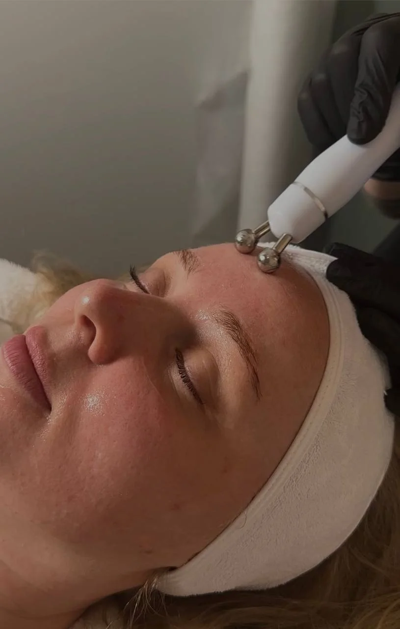 Omlazení pleti: lifting, ultrazvukové či manuální čištění, karboxyterapie, TC Plus peeling nebo mezoterapie
