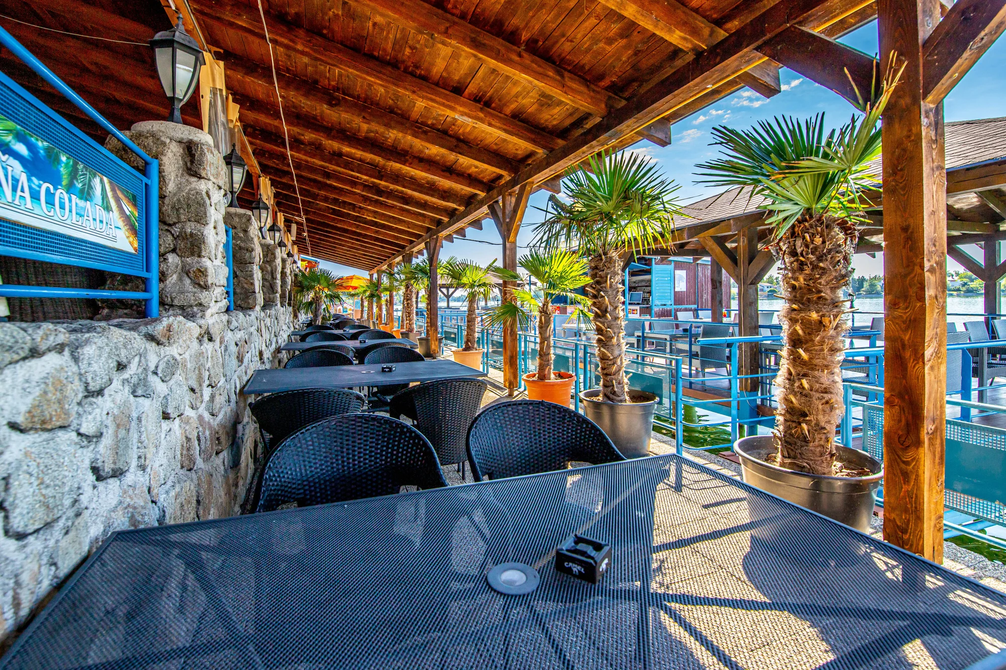 Sluneční jezera: 4* hotel s polopenzí a wellness i celodenním vstupem do aquaparku