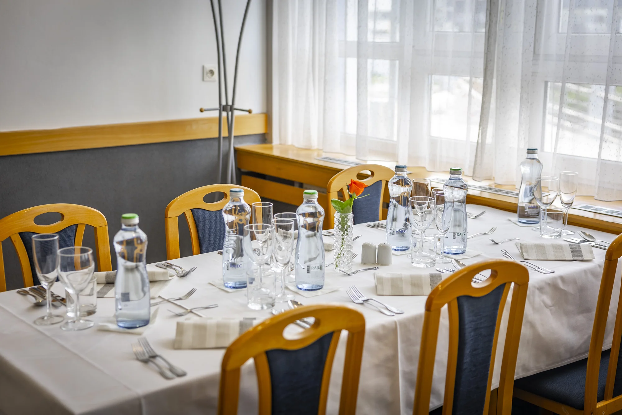 Pobyt v novém City inn‘ Hotel: snídaně, welcome drink a bezplatné parkování před hotelem