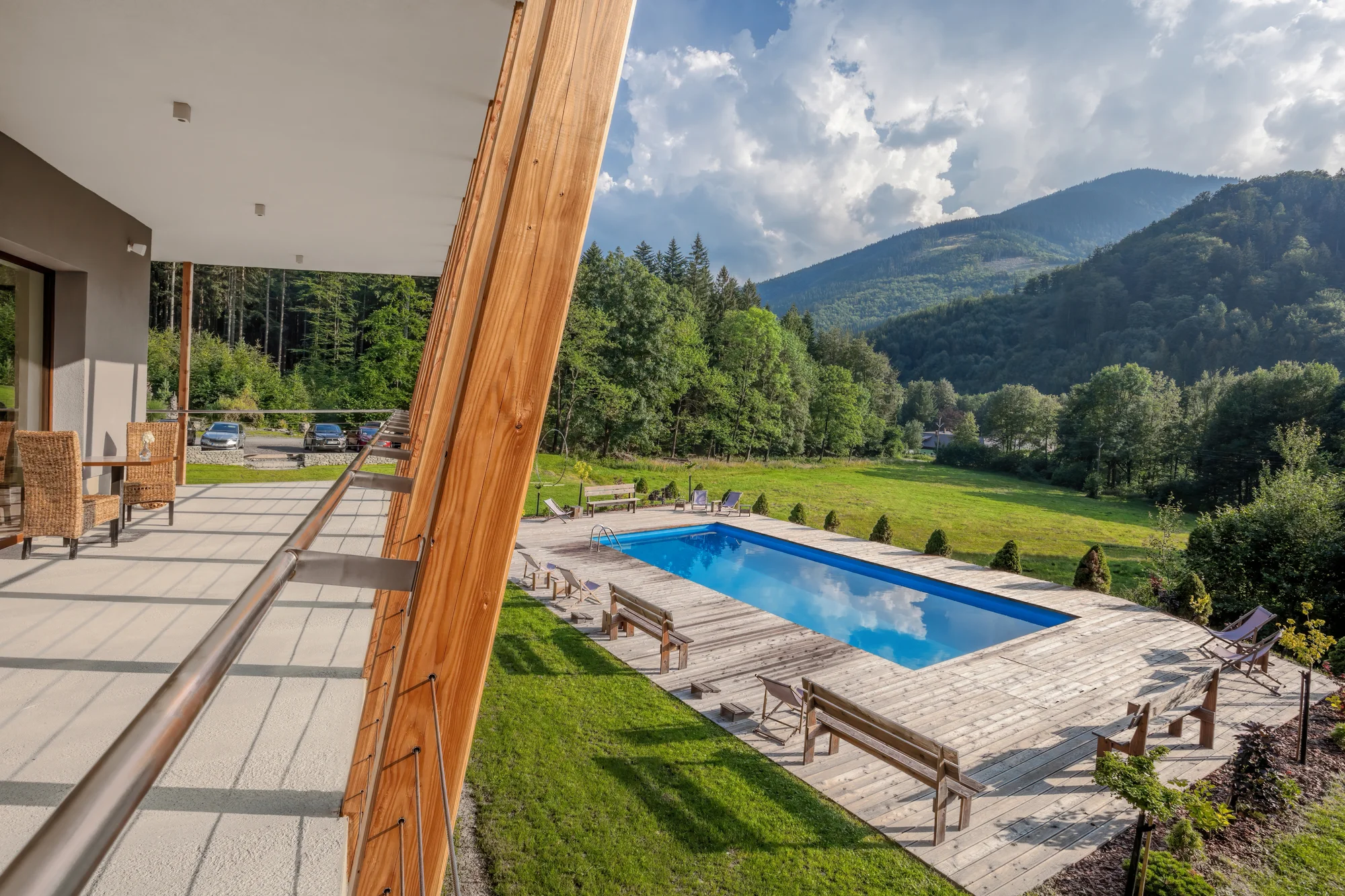 Pobyt na Čeladné: snídaně či polopenze i sauna