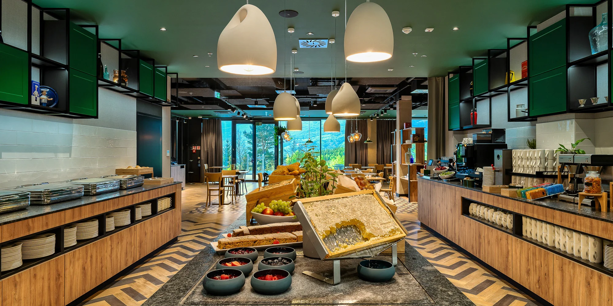 Nový moderní resort ve Sklářské Porubě: snídaně či polopenze, wellness, infinity bazén