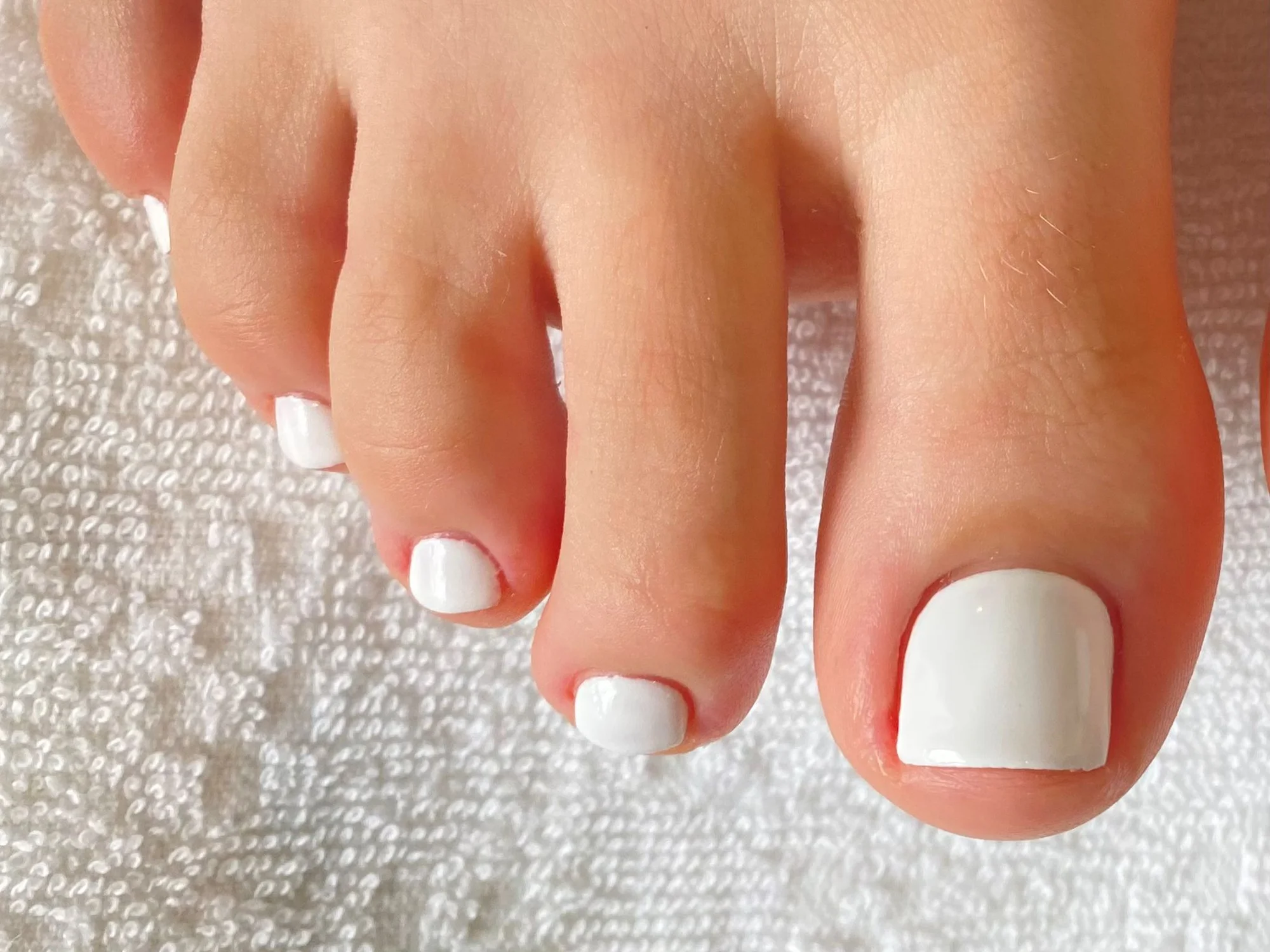 Péče o ruce i nohy: základní manikúra nebo pedikúra, nové gelové nehty i Shellac či gel lak