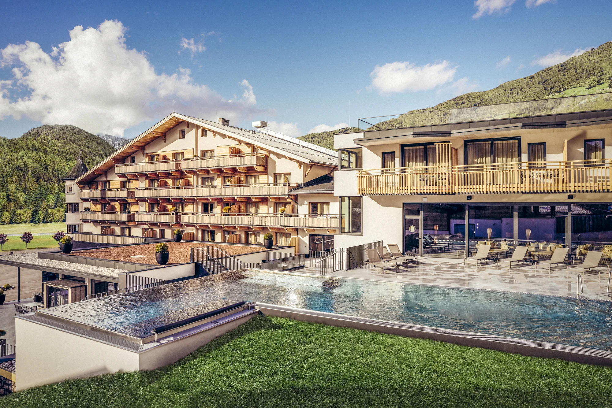 4* dovolená v Tyrolsku: polopenze plus, neomezeně wellness, v létě karta výhod v ceně