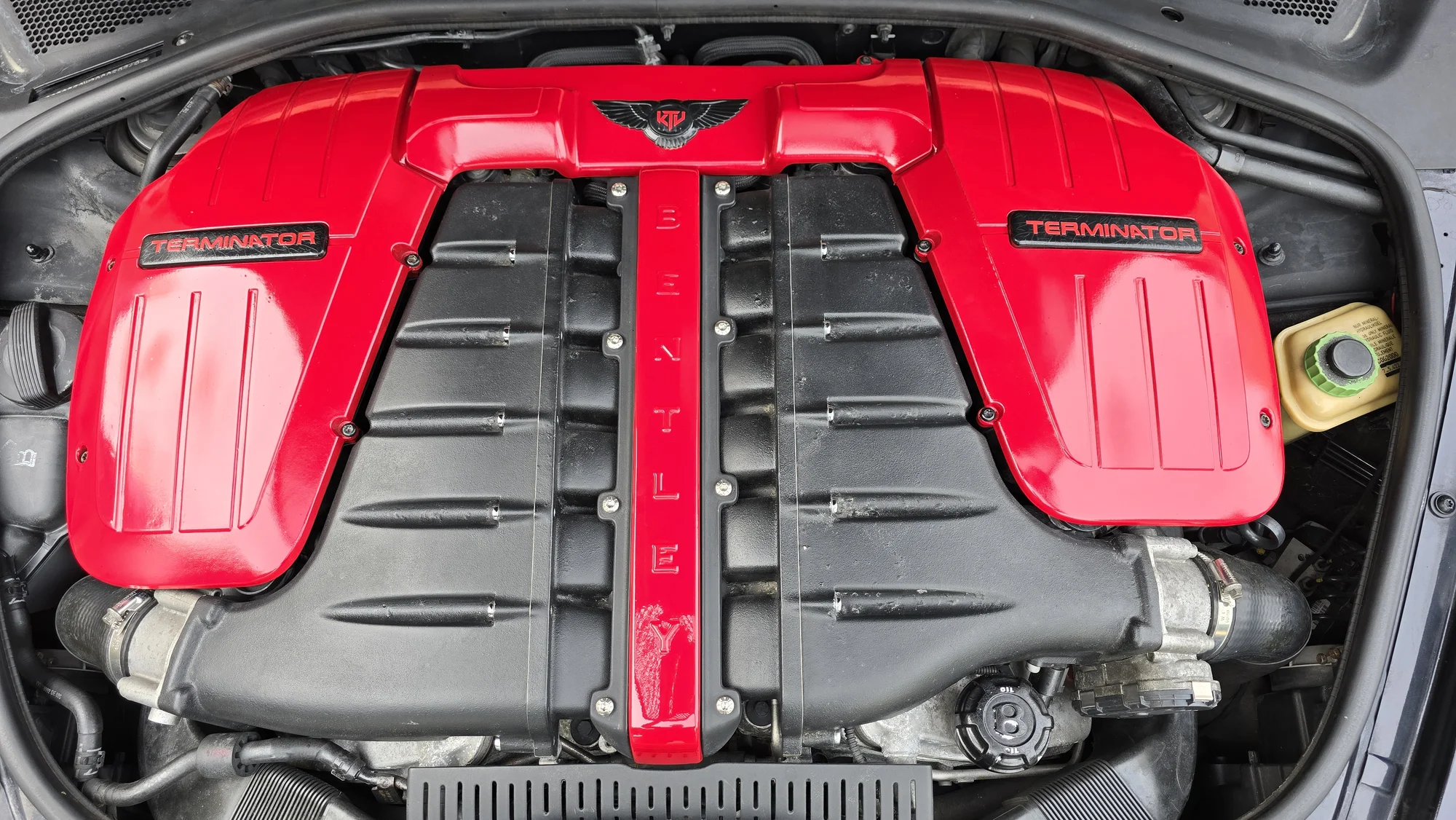 Bentley Continental: 15 min. spolujízdy nebo až 60 min. řízení i s focením