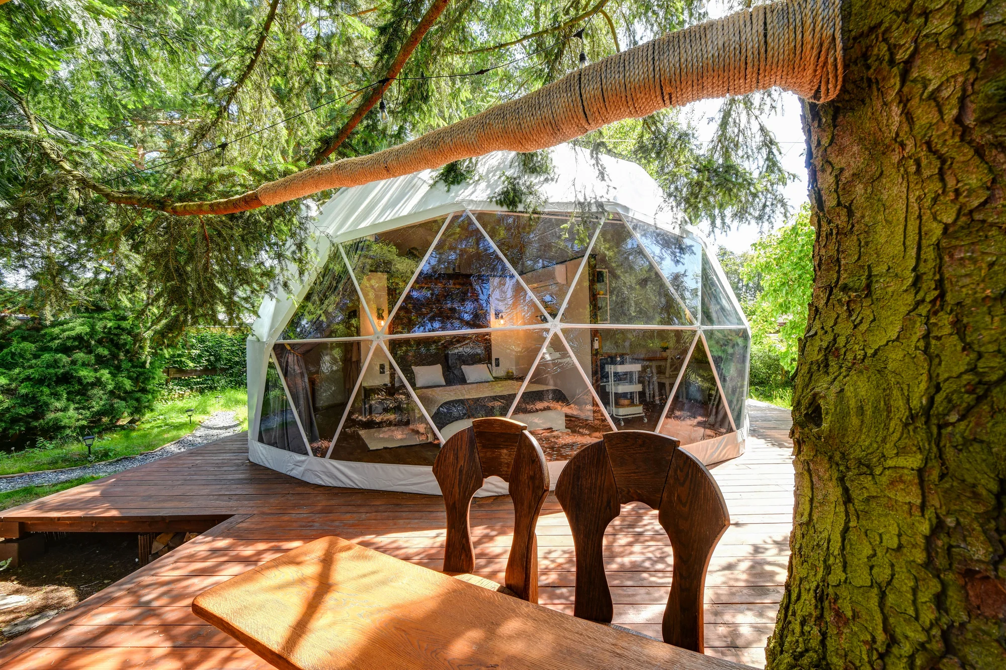 Glamping u pláže na Slapech: snídaně i privátní vířivka a venkovní sauna
