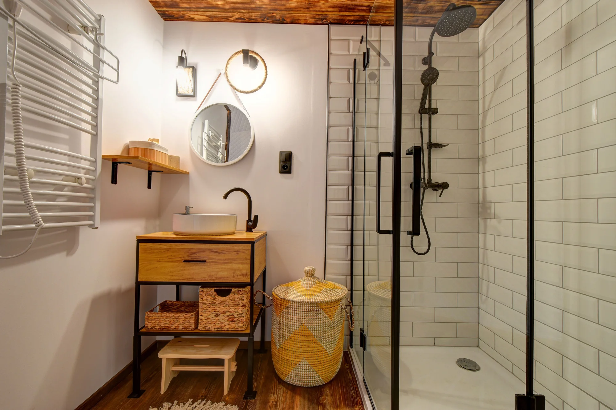 Glamping u pláže na Slapech: snídaně i privátní vířivka a venkovní sauna