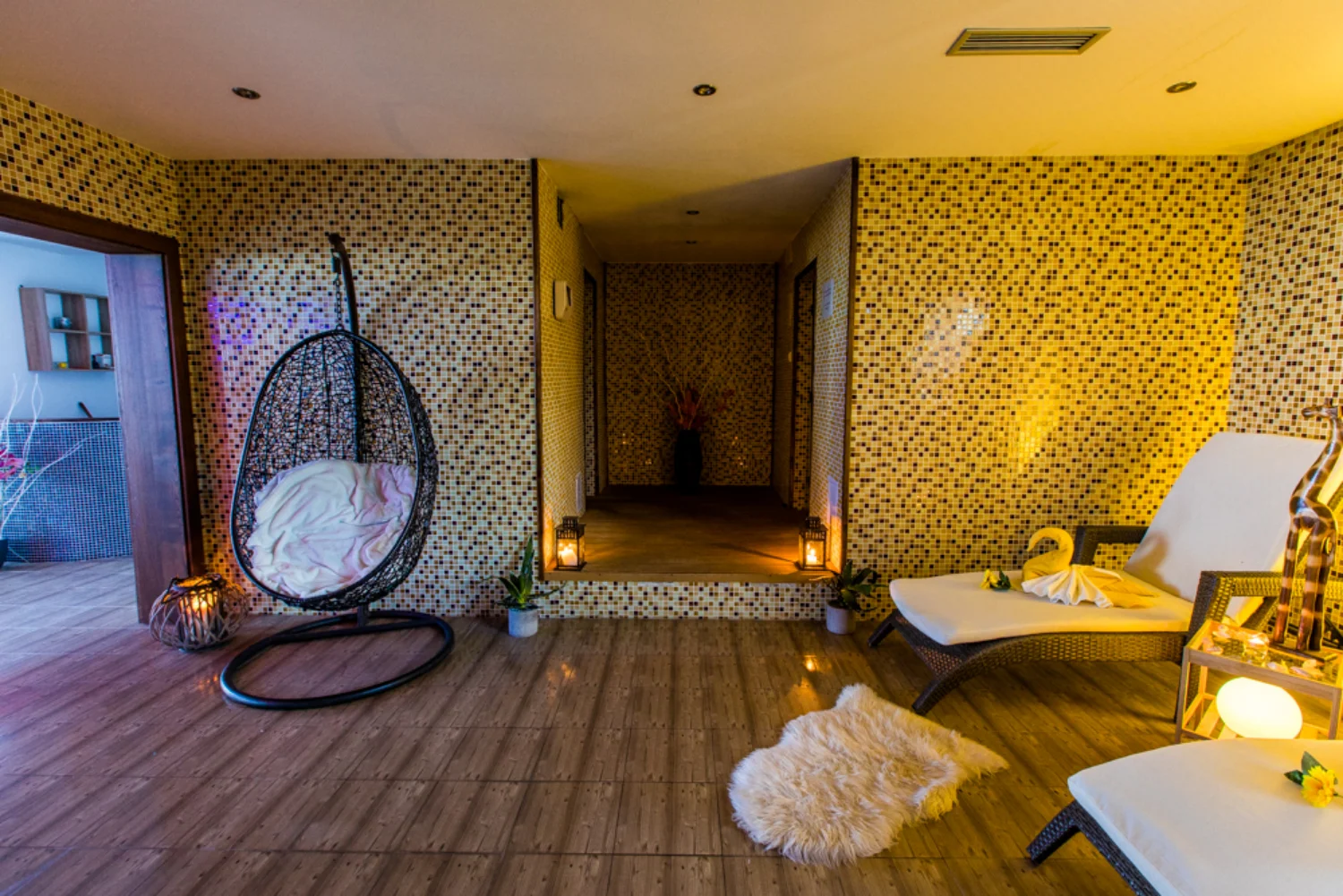 Sluneční jezera: 4* hotel s polopenzí a wellness i celodenním vstupem do aquaparku