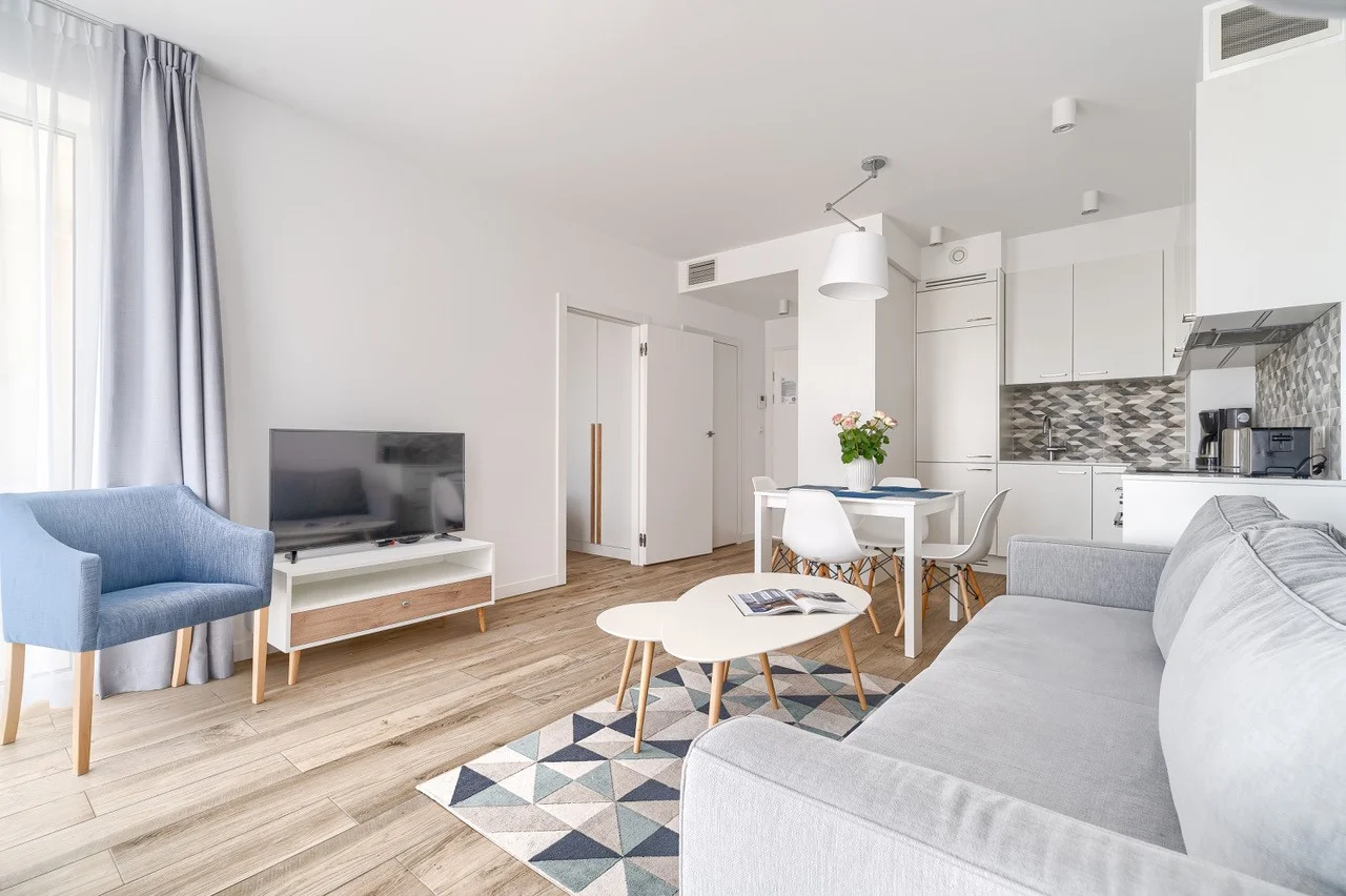Moderní apartmány přímo u Baltského moře pro pár i rodinu: snídaně i wellness