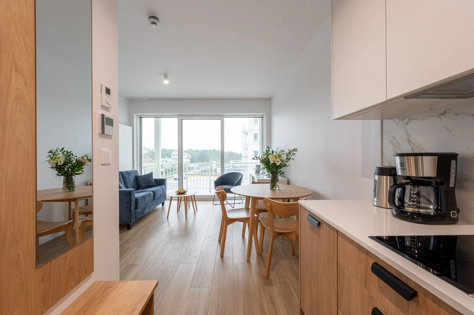 Moderní apartmány přímo u Baltského moře pro pár i rodinu: snídaně i wellness