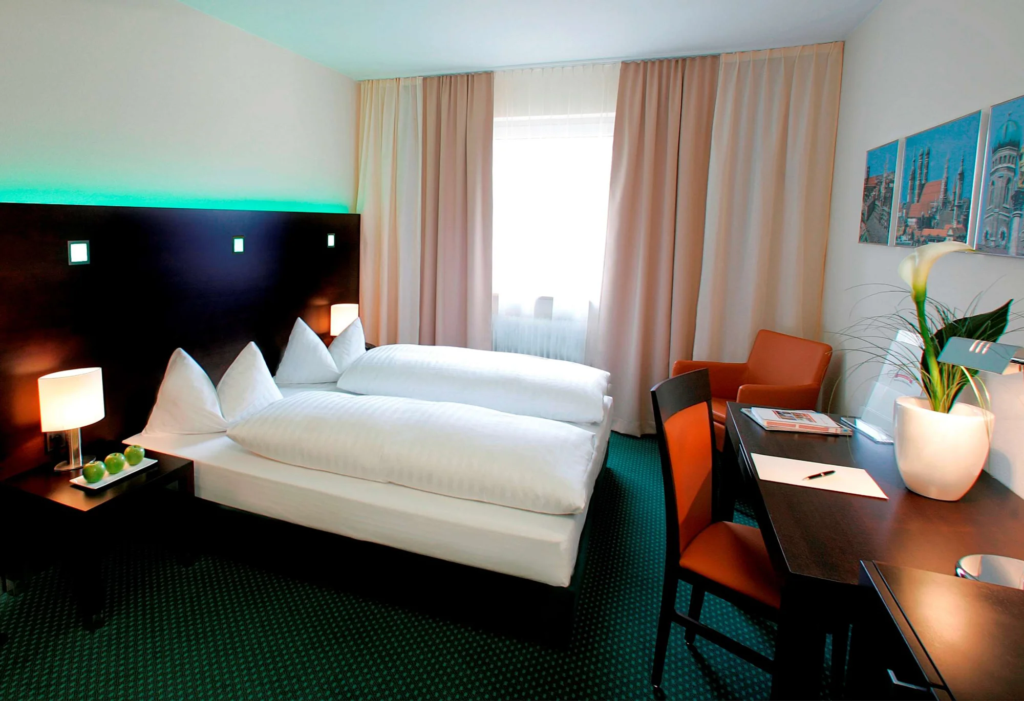 Pobyt v centru Mnichova: 4* hotel se snídaní, wellness i vstupem do zoo