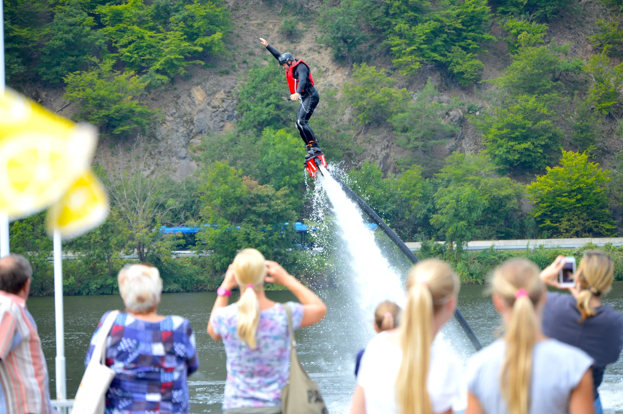 Ulítněte si nad vodní hladinou: Flyboard, Jetpack či Hoverboard podle výběru pro 1–2 osoby