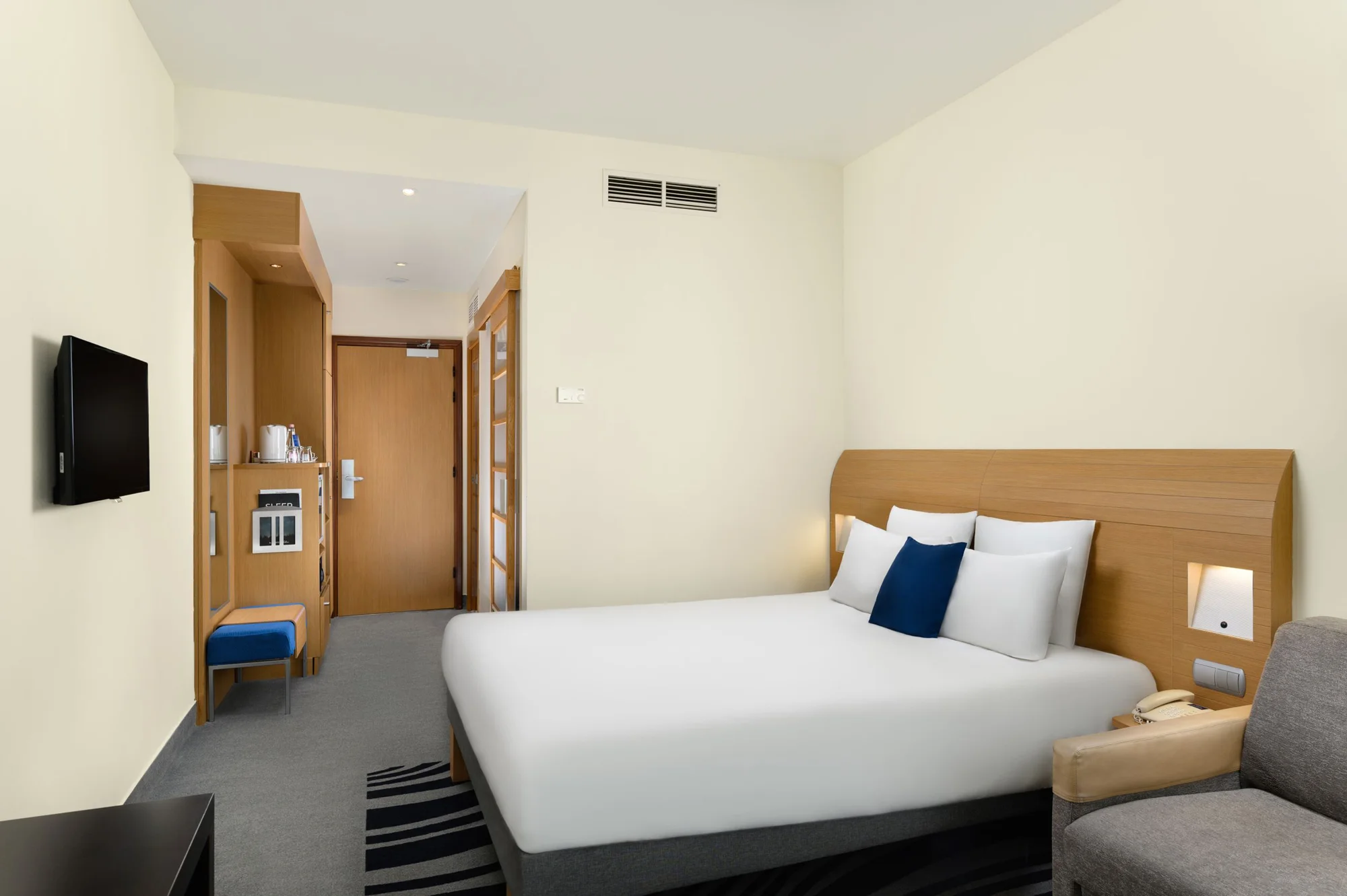 Budapešť: 4* hotel s výhledem na parlament, snídaně a sauna v ceně, pobyt pro až 2 děti zdarma