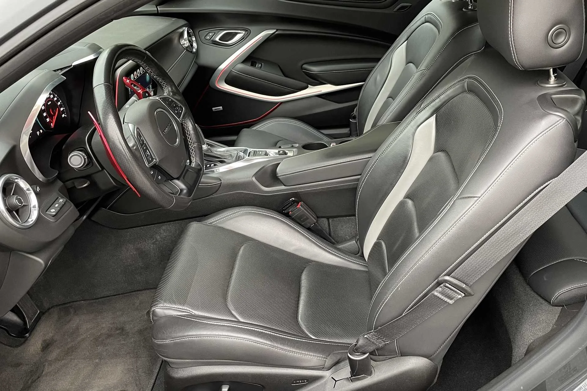Zapůjčení Chevroletu Camaro SS 6.2 V8 500 koní na 12 či 24 hodin