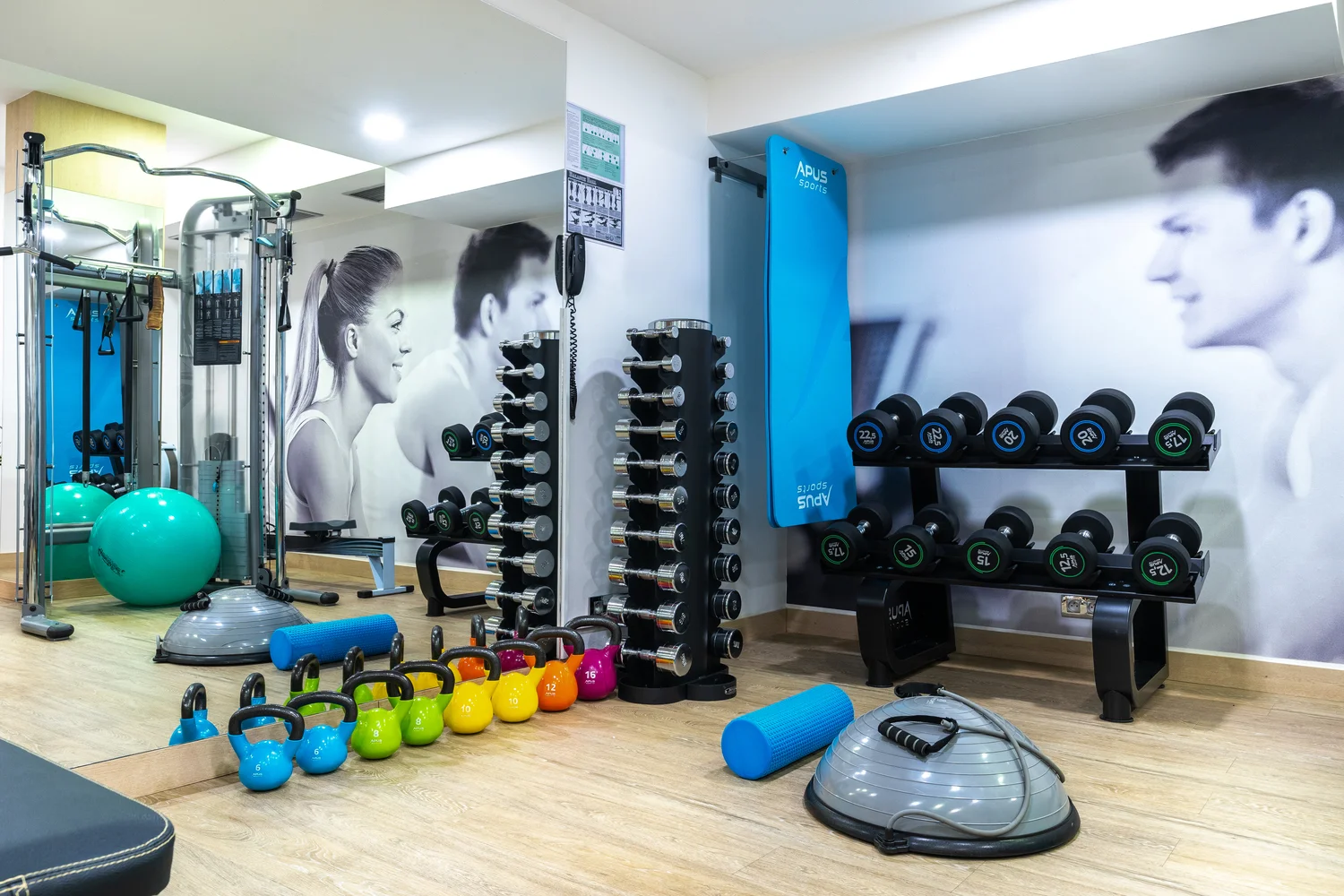 Pobyt v luxusním 4* hotelu v Praze pro pár i rodinu: snídaně, polopenze, sauna, fitness