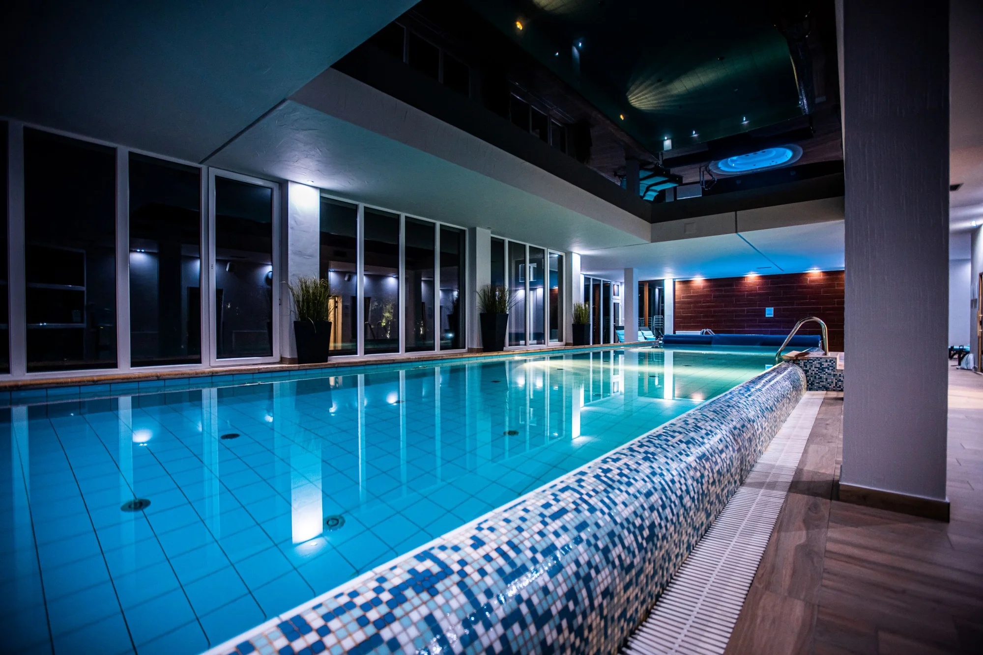 4* hotel u malebného polského jezera v srdci přírodní rezervace: jídlo, wellness a až 2 děti zdarma