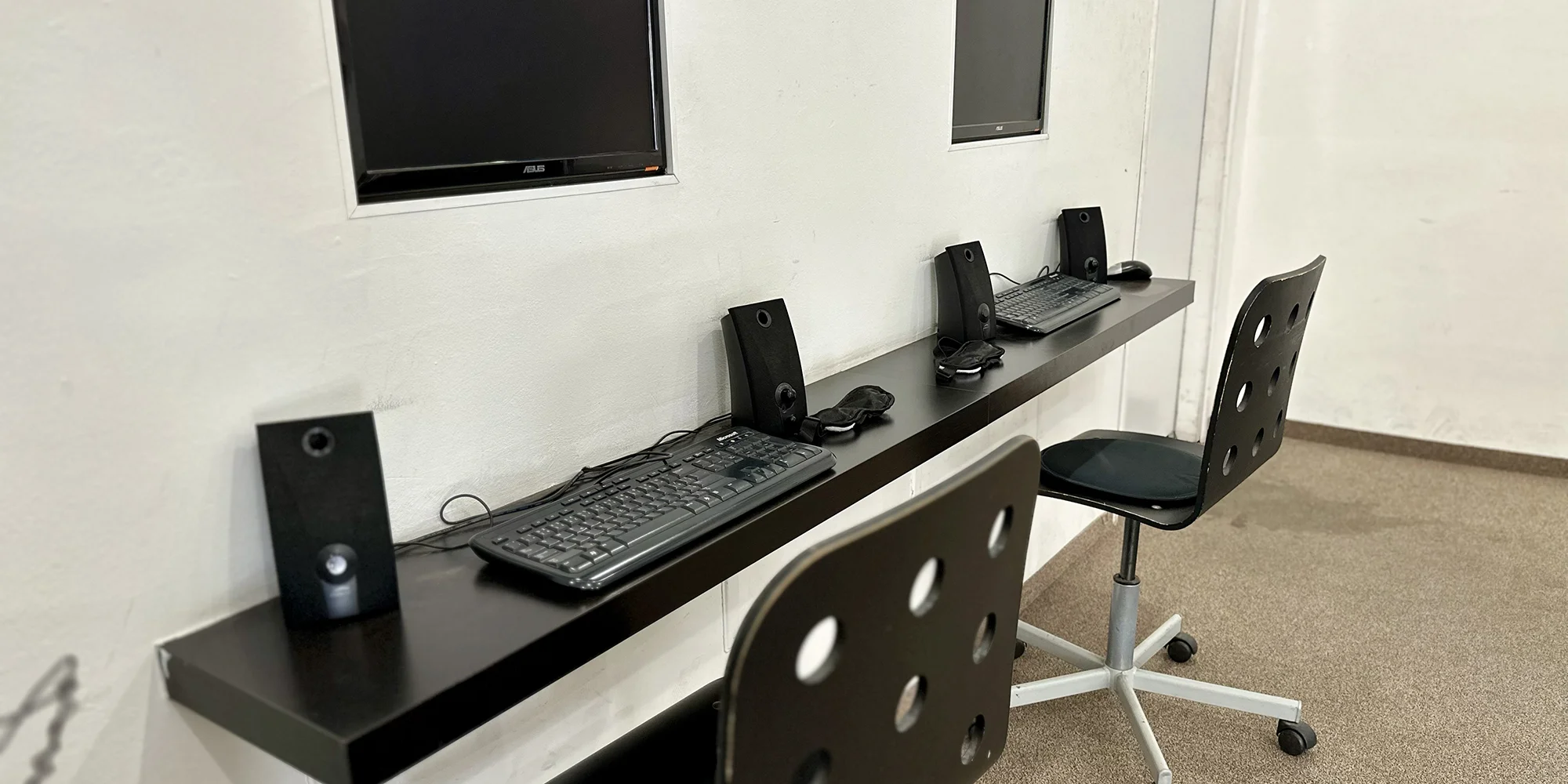 Nahlédněte do světa nevidomých: 1 nebo 2 vstupenky na Neviditelnou výstavu
