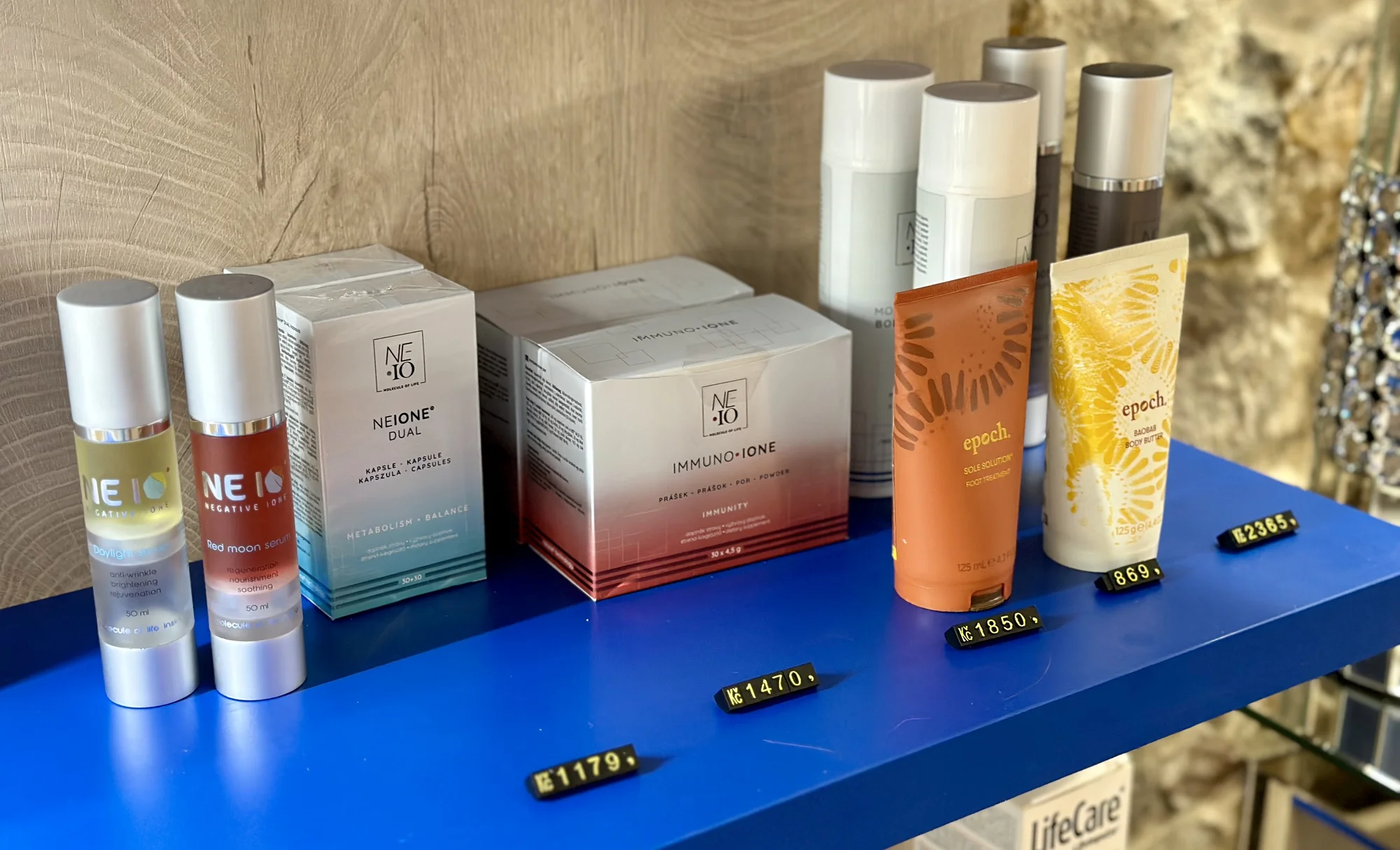Otevřené vouchery na 500-3000 Kč do e-shopu a prodejny Erika Beauty
