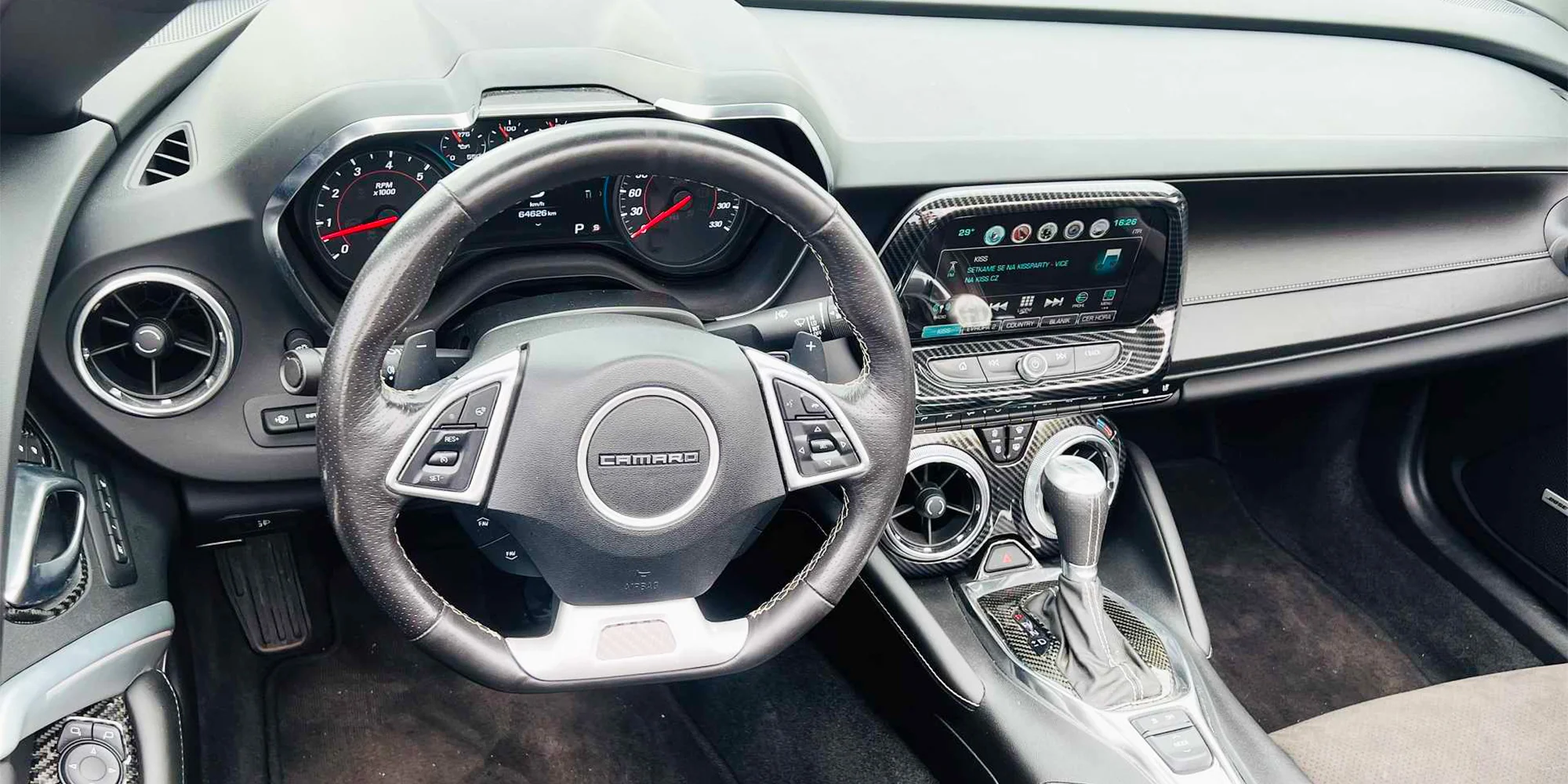 Zapůjčení Chevroletu Camaro SS 6.2 V8 cabrio na 12 nebo 24 hod.