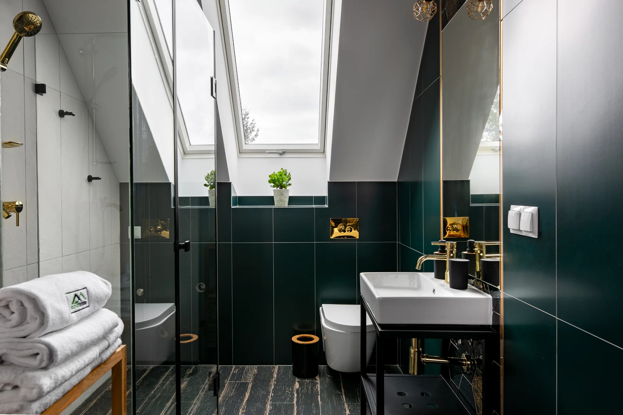 Moderní apartmány pro 2-7 os. v Kudowa Zdrój vč. snídaní či pivních lázní