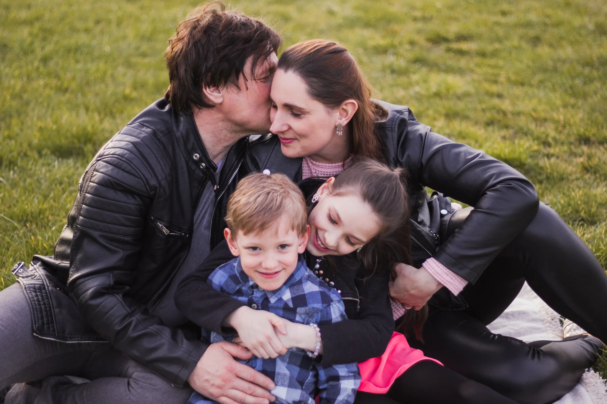 Venkovní rodinné nebo párové focení: 4–15 upravených fotek