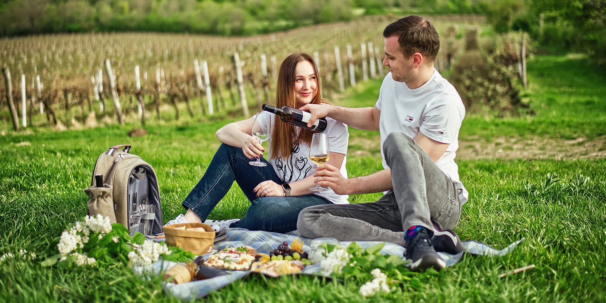 Piknik ve vinici pro 2 osoby: víno i občerstvení