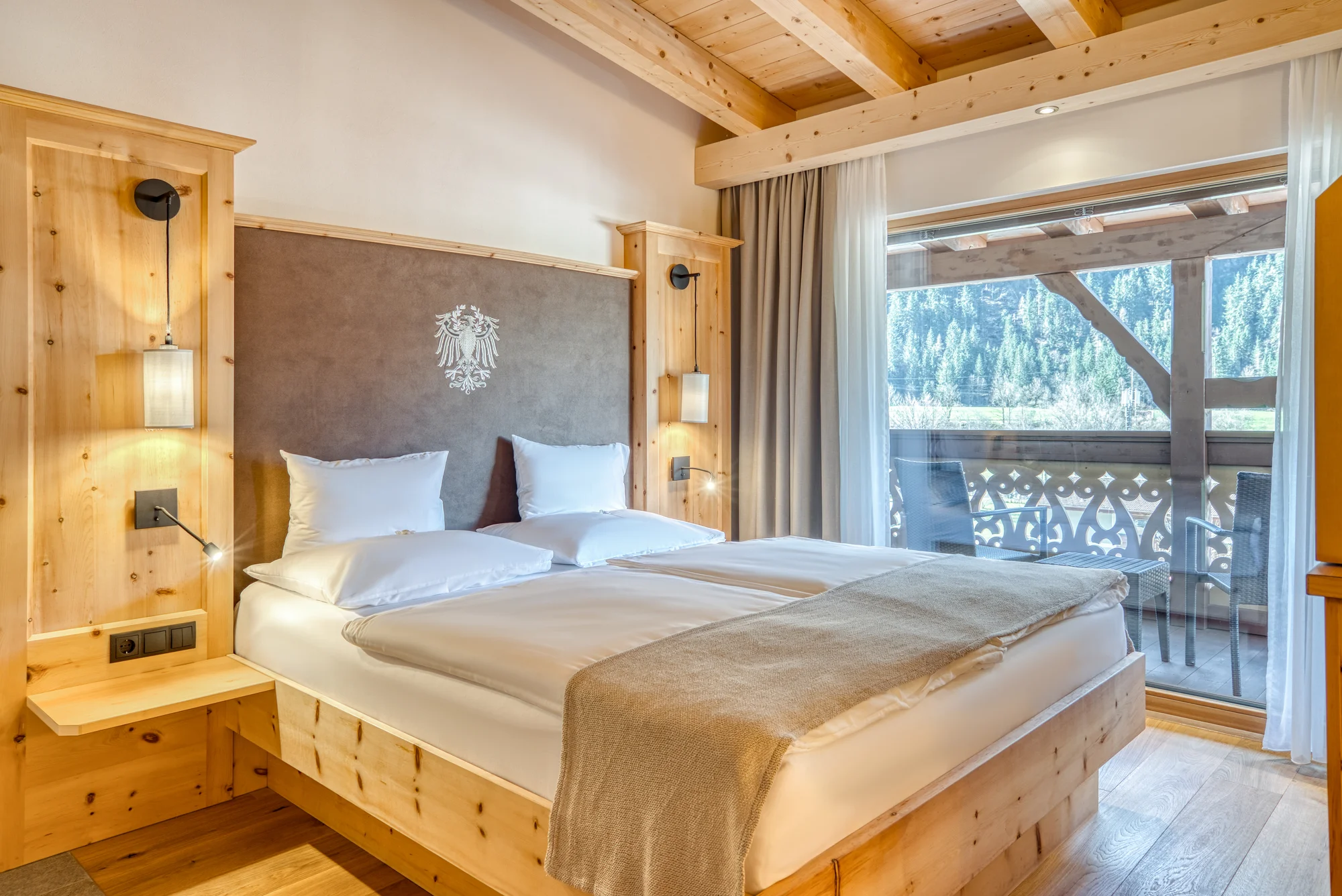 Luxusní Tyrolsko: hotel 300 m od lanovky, bohatá polopenze, bazény a saunový svět