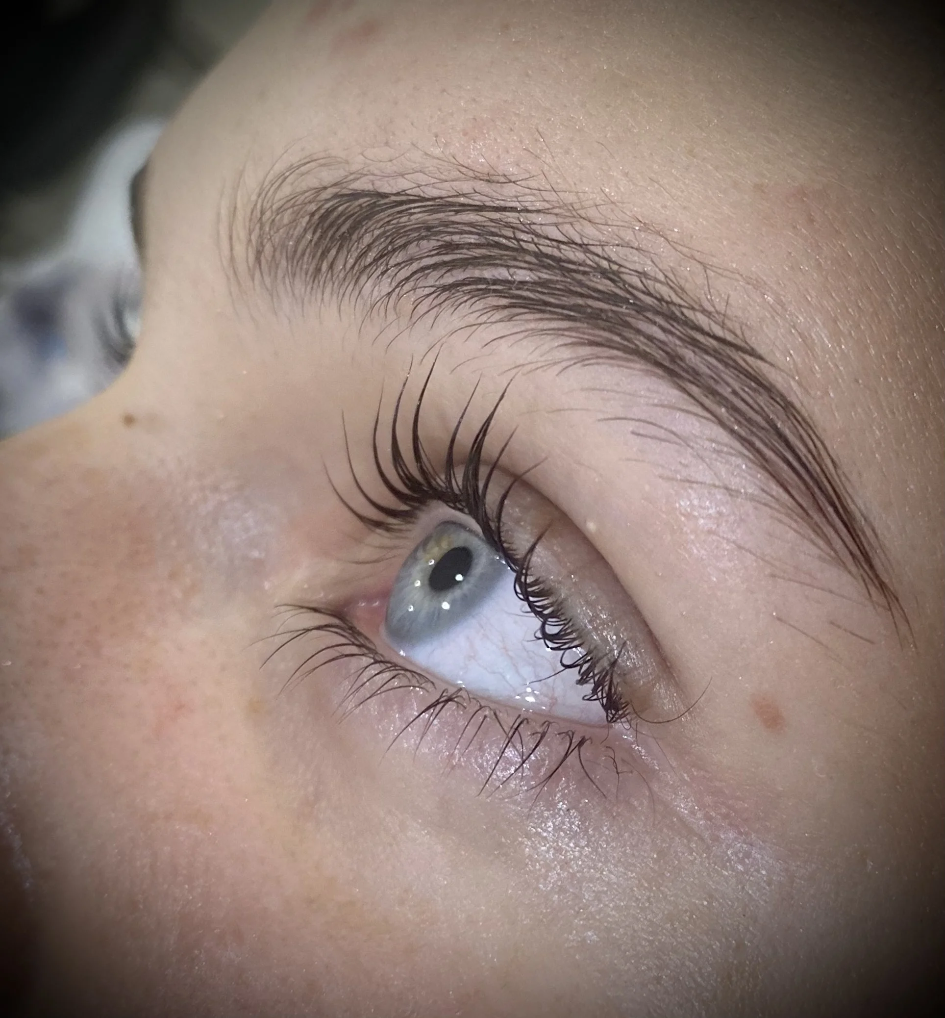 Lash lifting a barvení řas či prodloužení řas metodou 5D až 7D