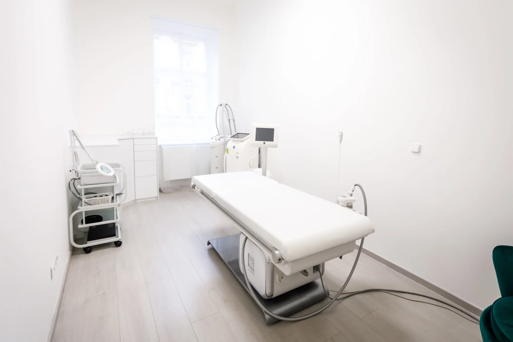 Okamžité odstranění kožních výrůstků: hemangiomů, fibrom či milií přístrojem Onetec
